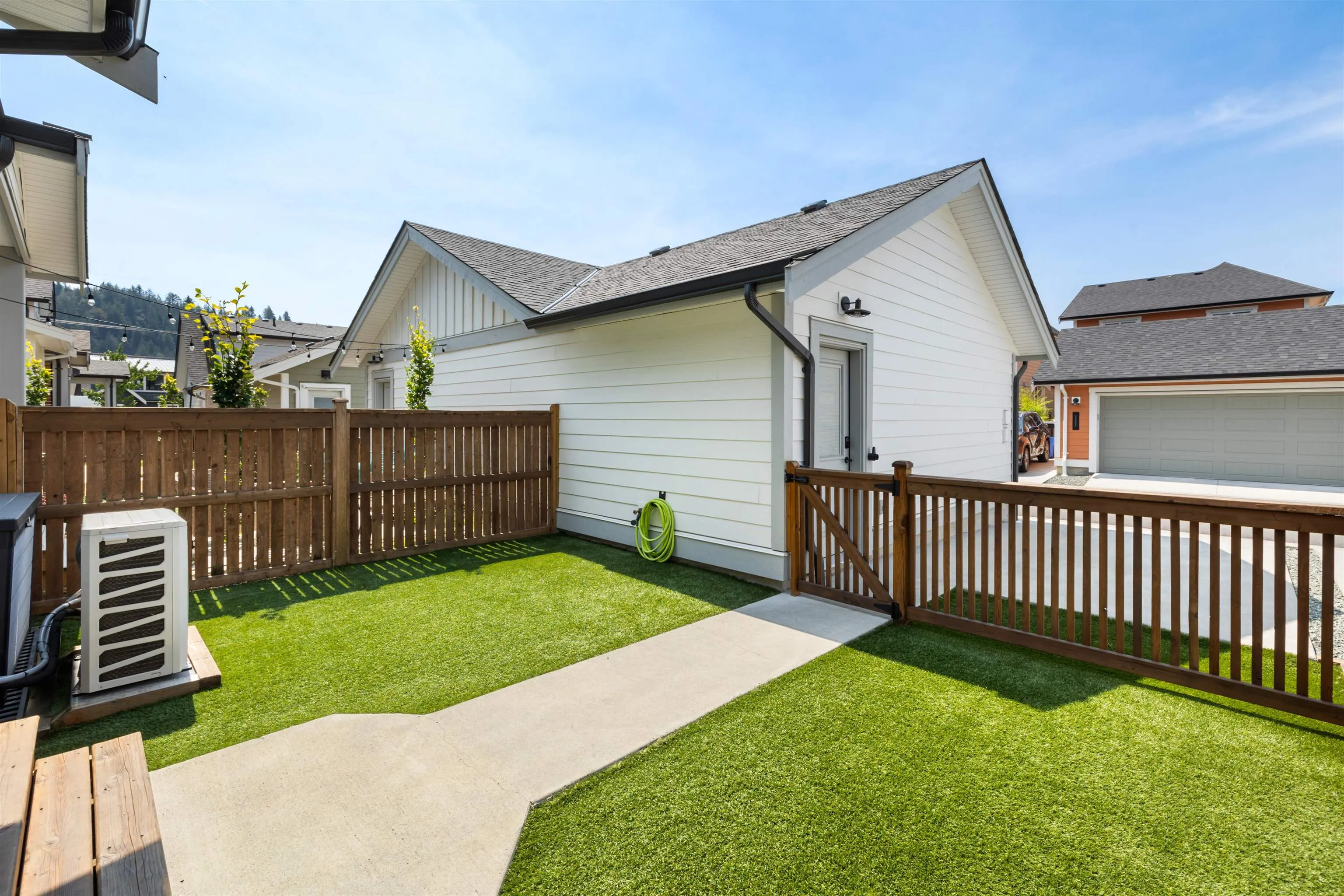 19 46211 Promontory Road