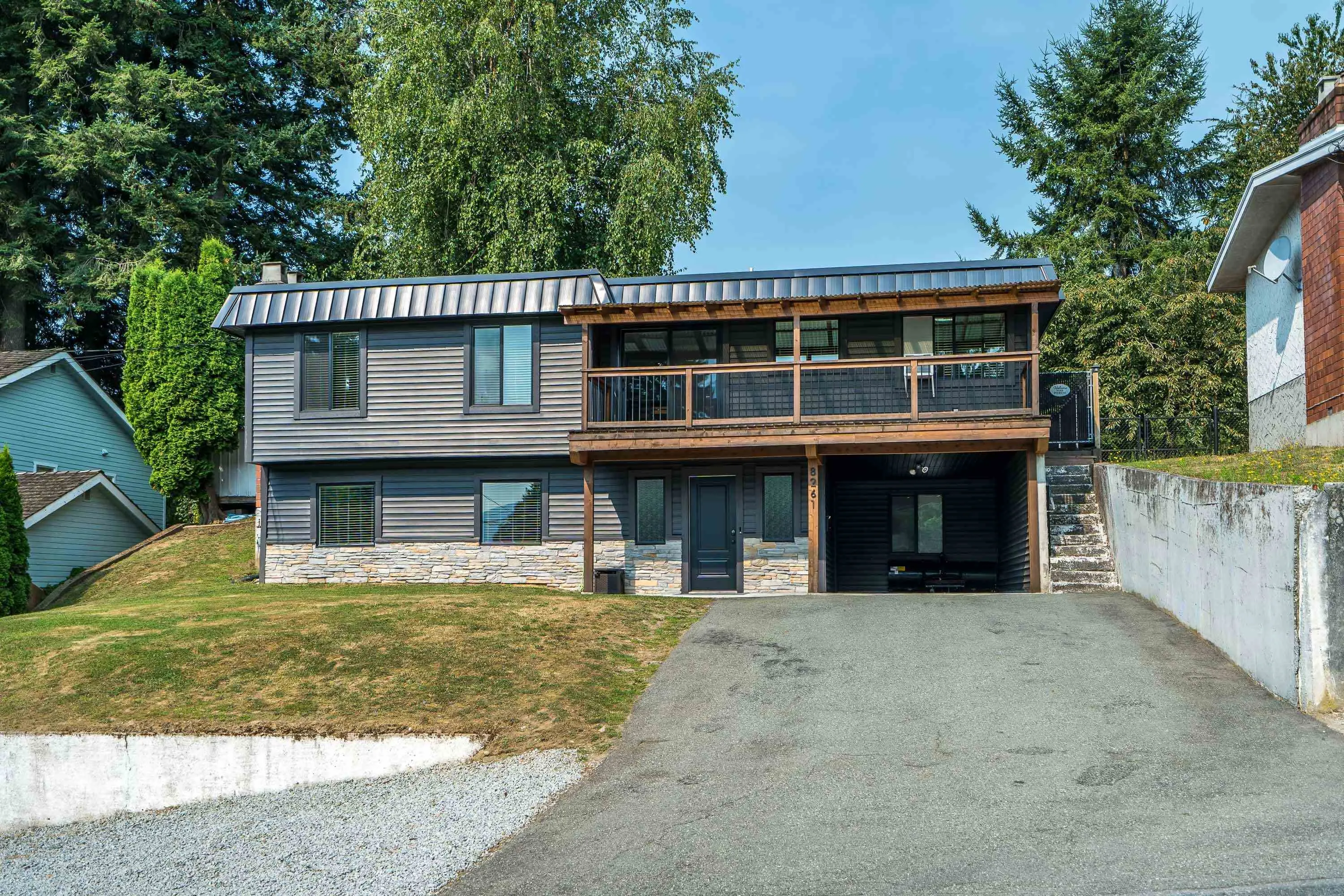8261 Dogwood Street