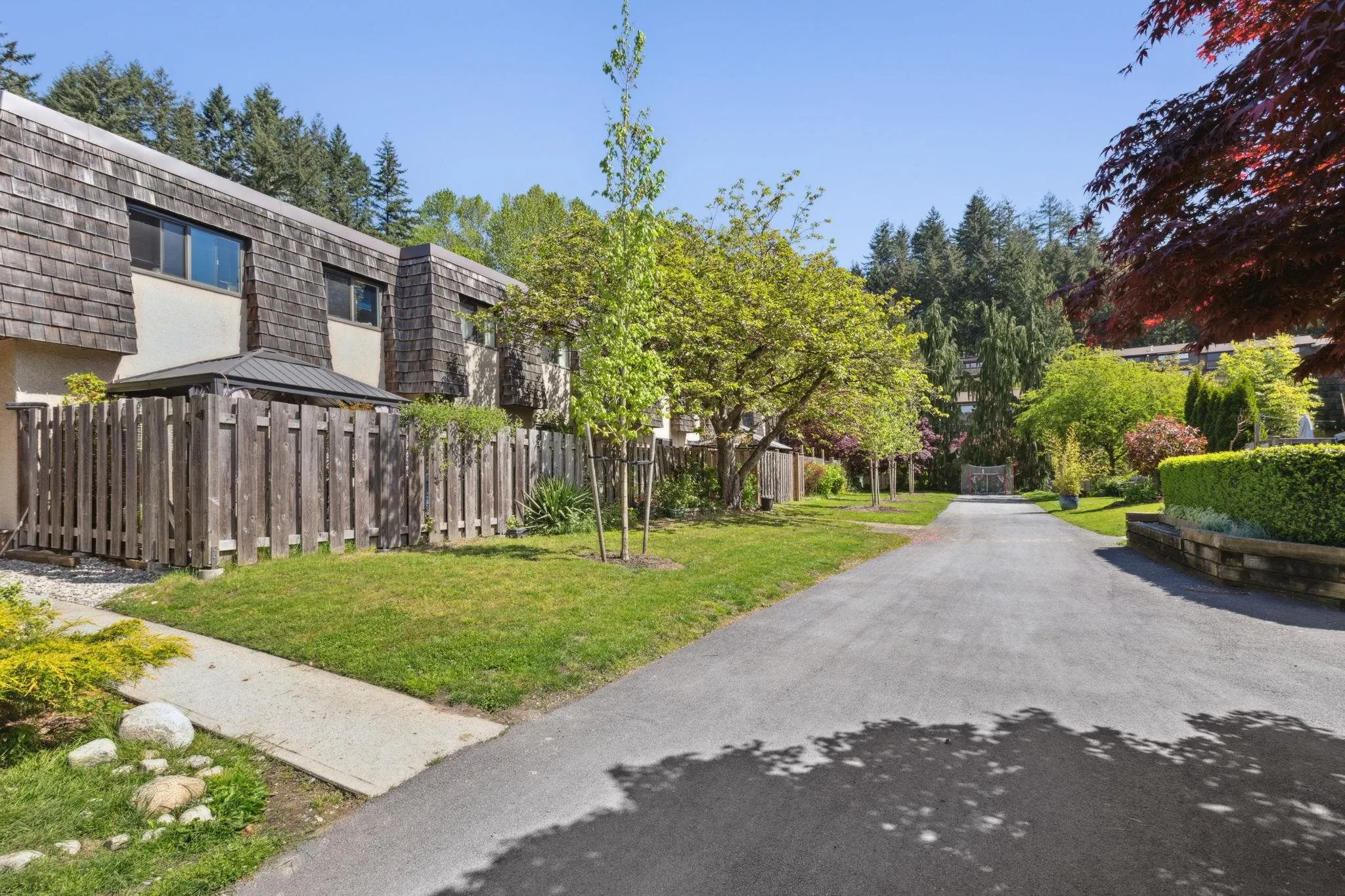 1142 Premier Street