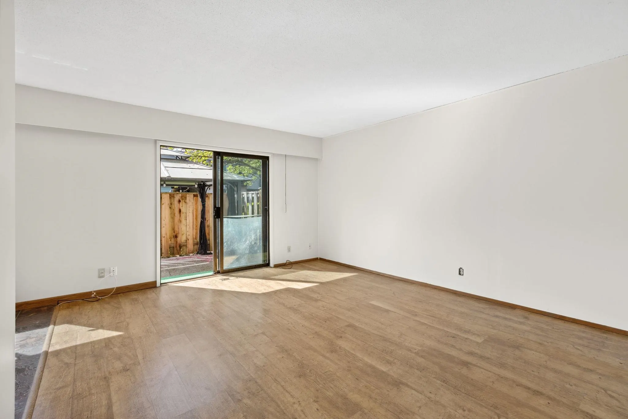 1142 Premier Street