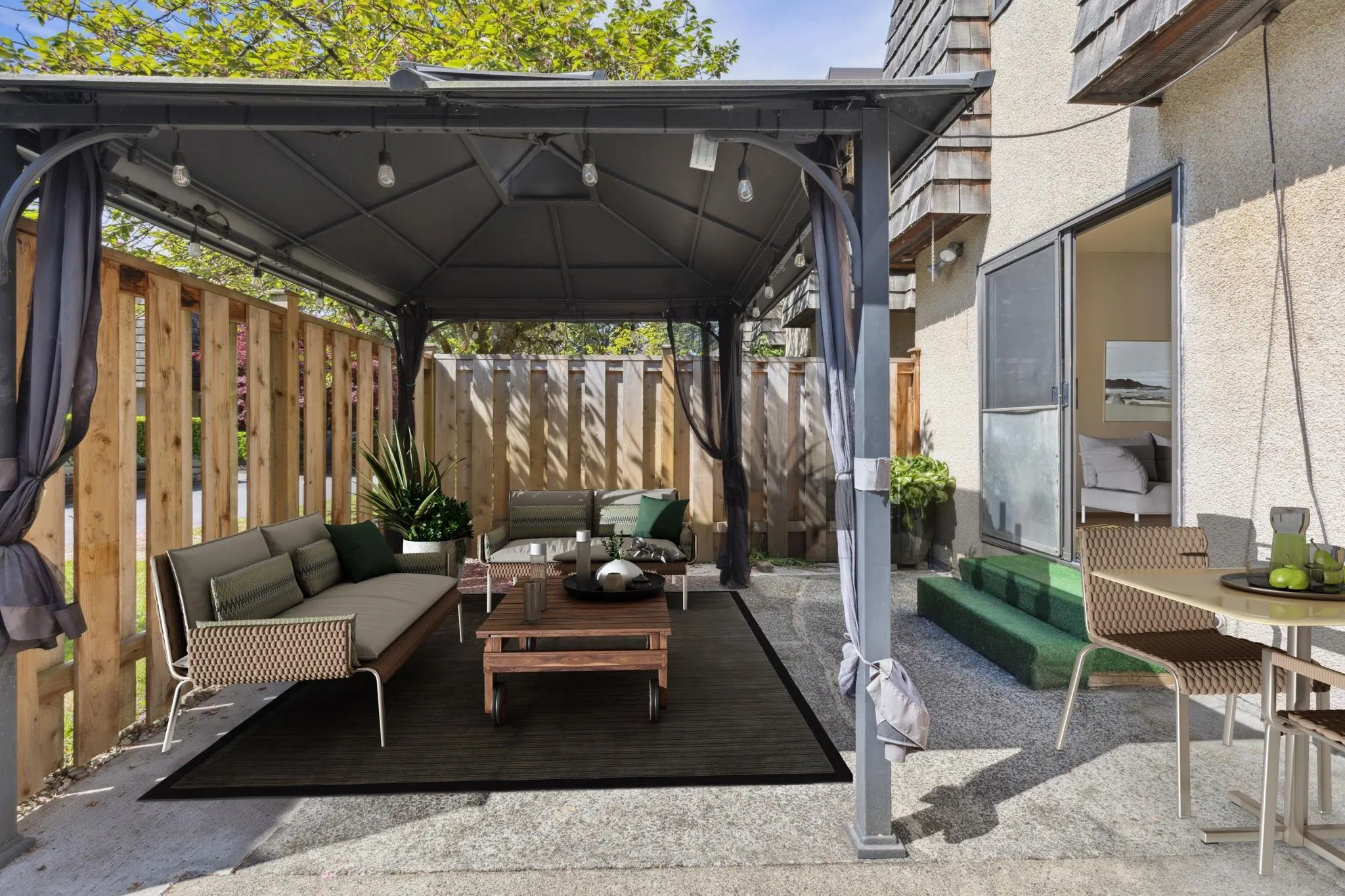 1142 Premier Street