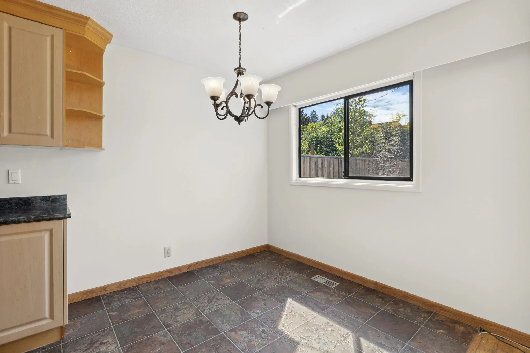 1142 Premier Street