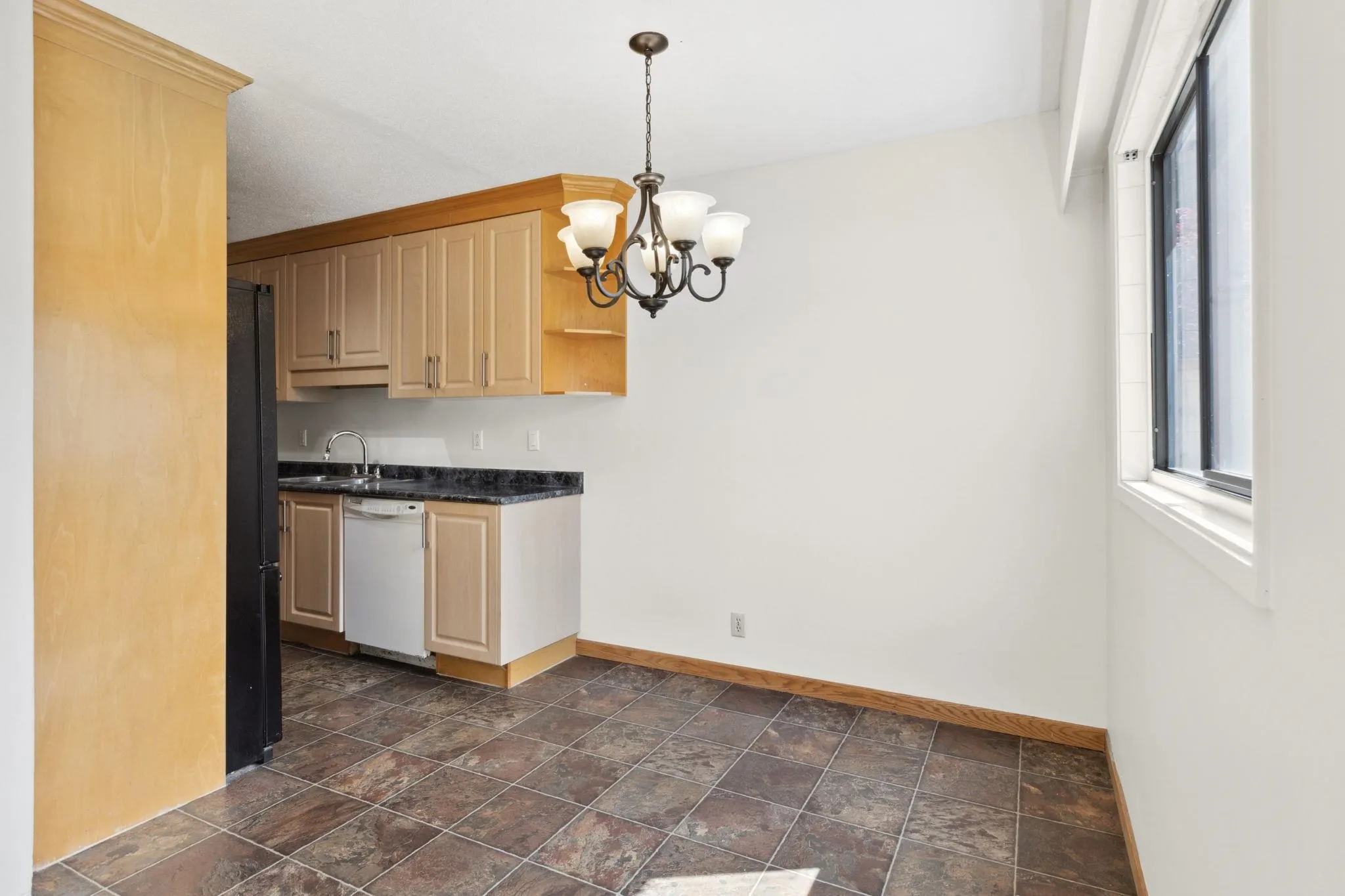 1142 Premier Street