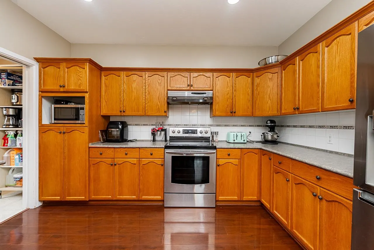 4389 Atwood Crescent
