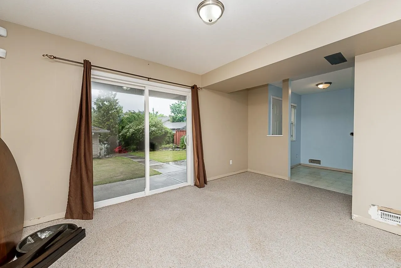 4389 Atwood Crescent