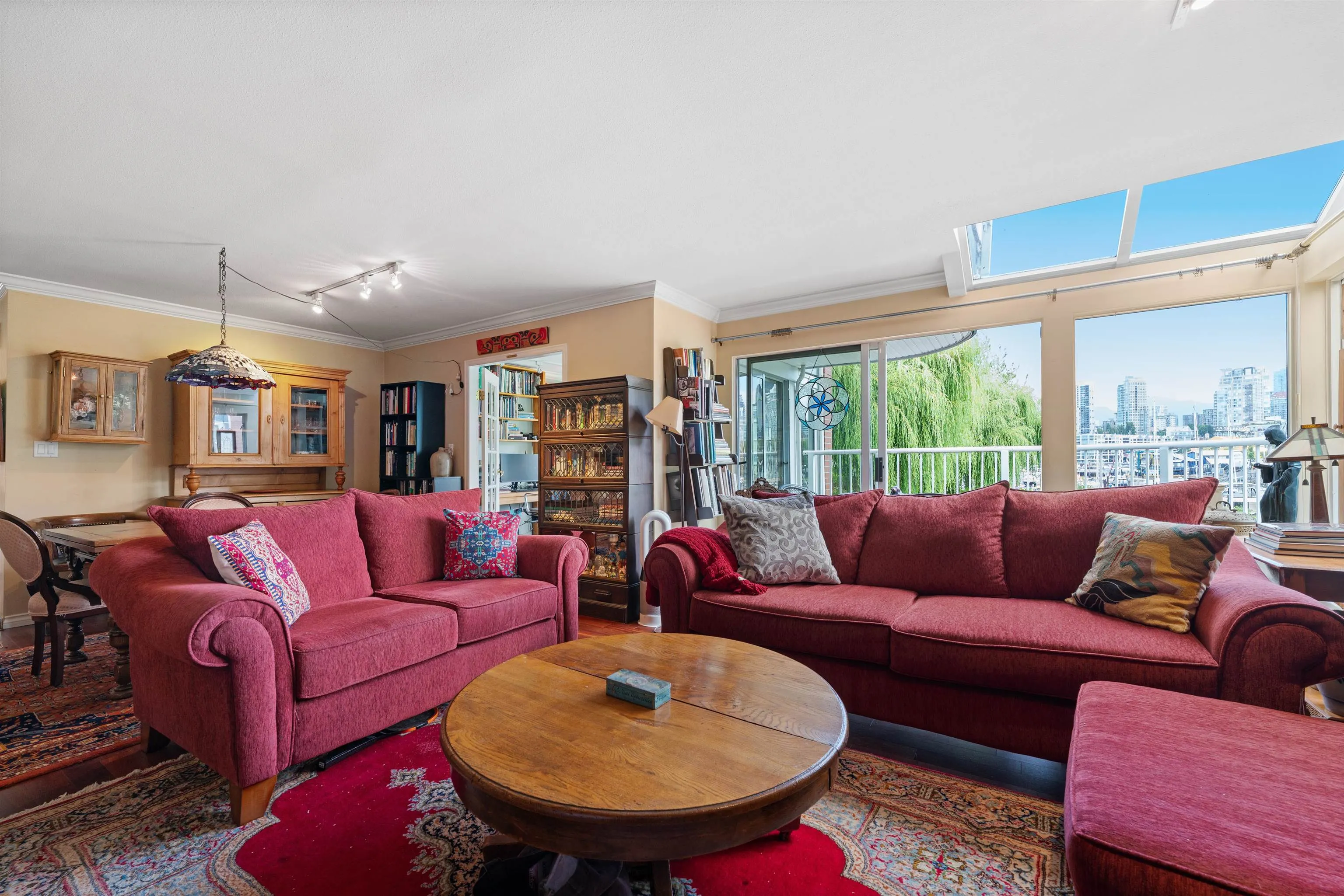 1525 Mariner Walk