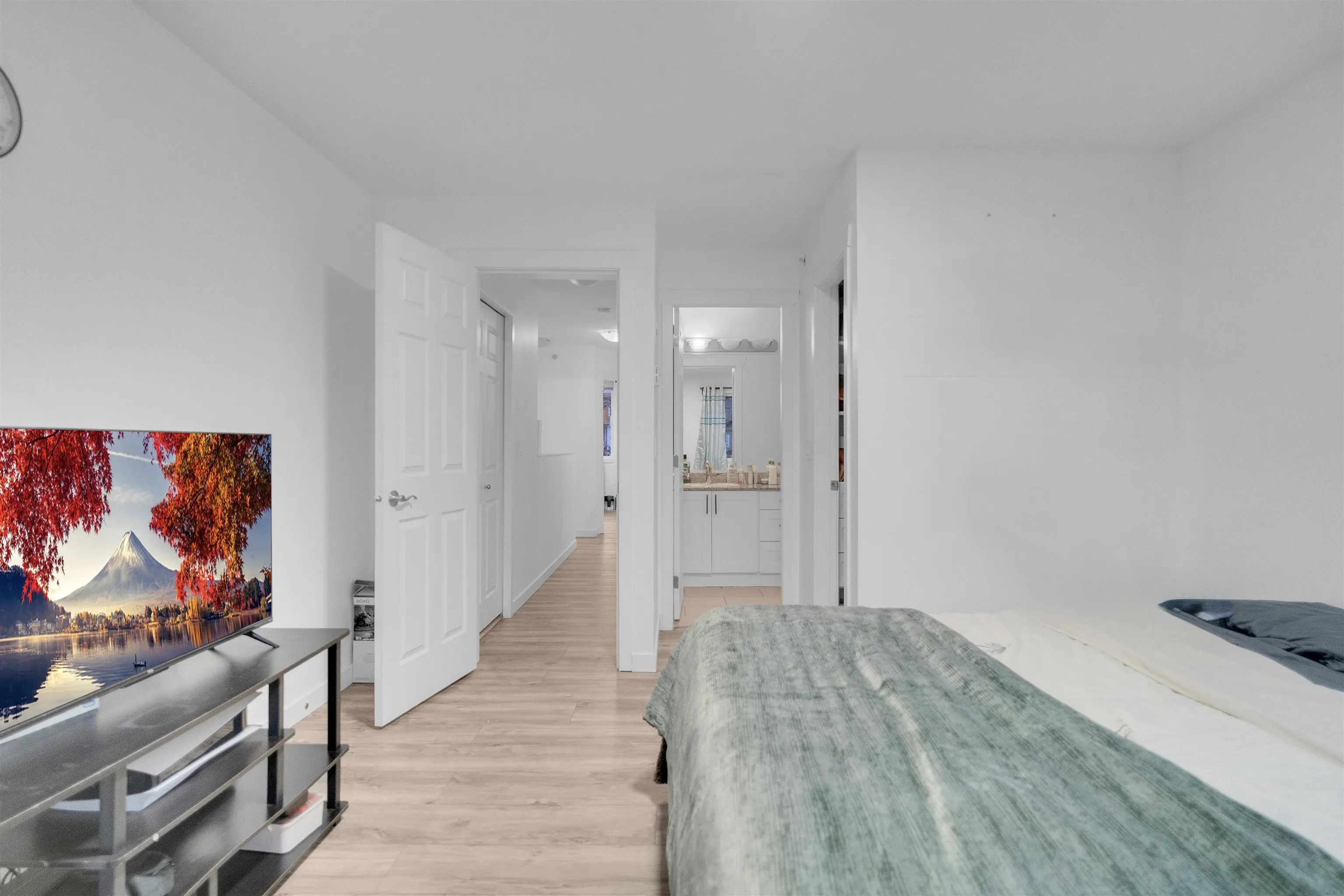 210 13958 108 Avenue