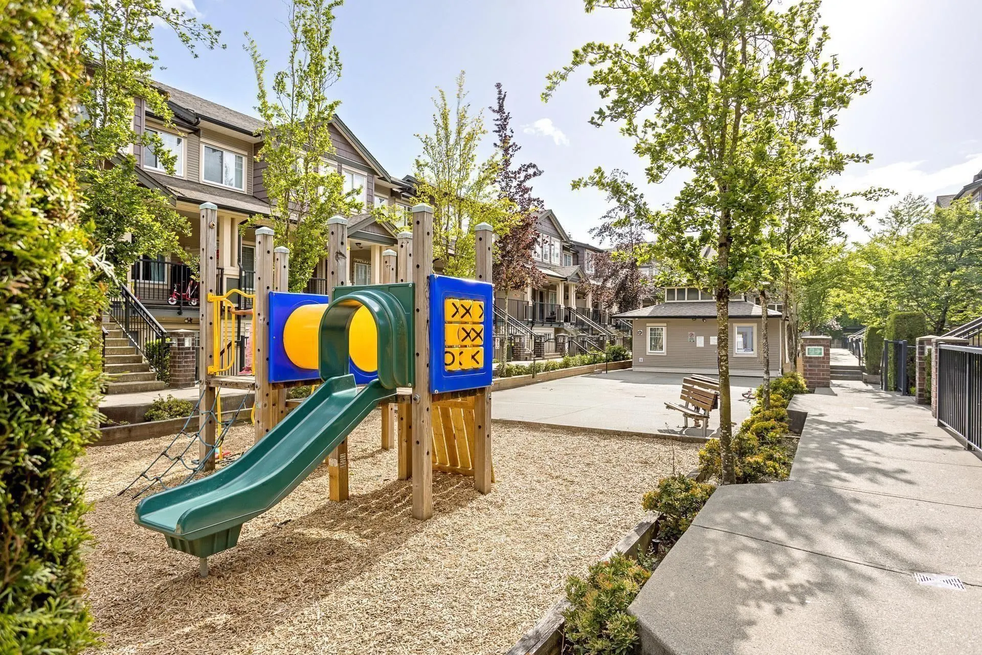 210 13958 108 Avenue