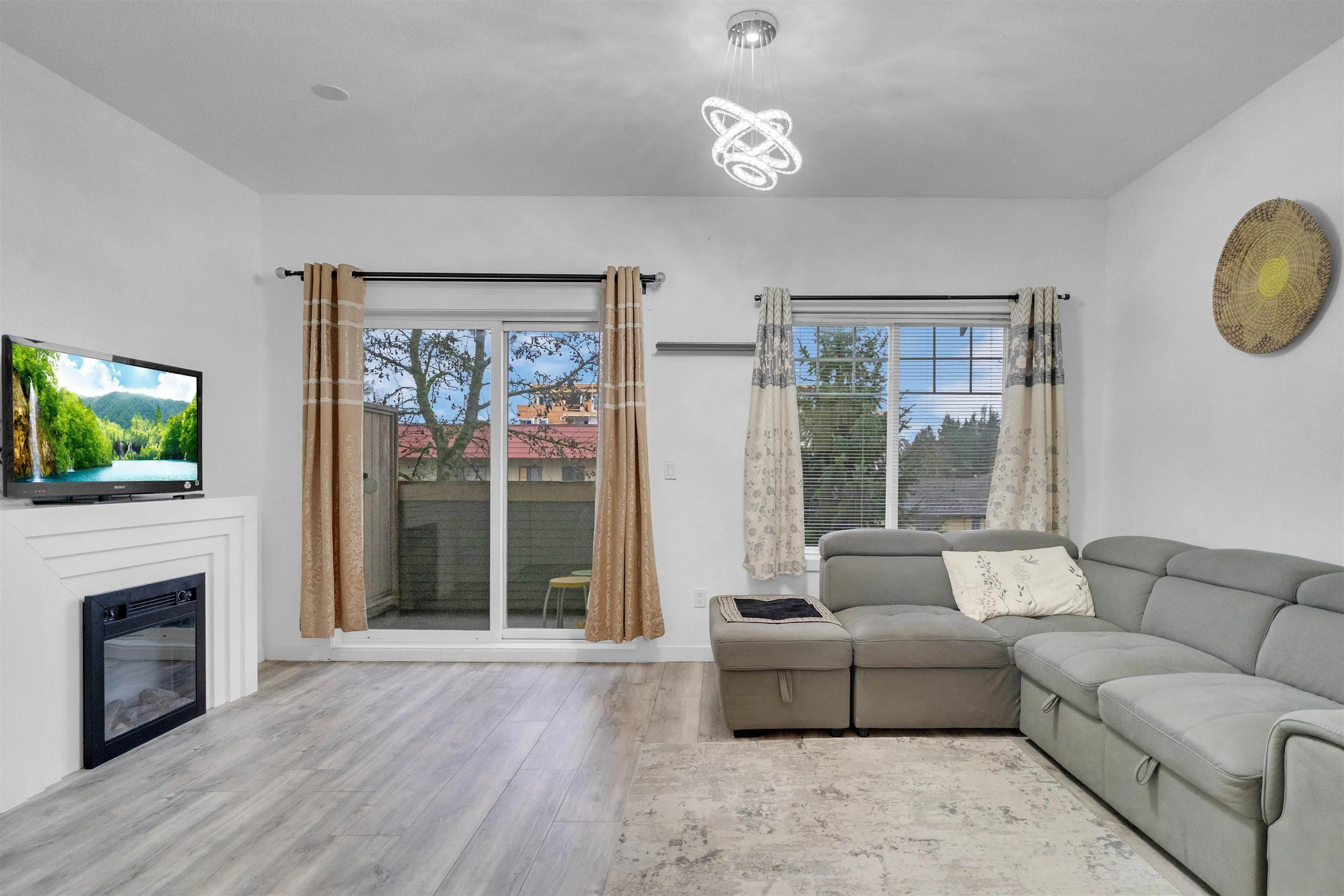 210 13958 108 Avenue