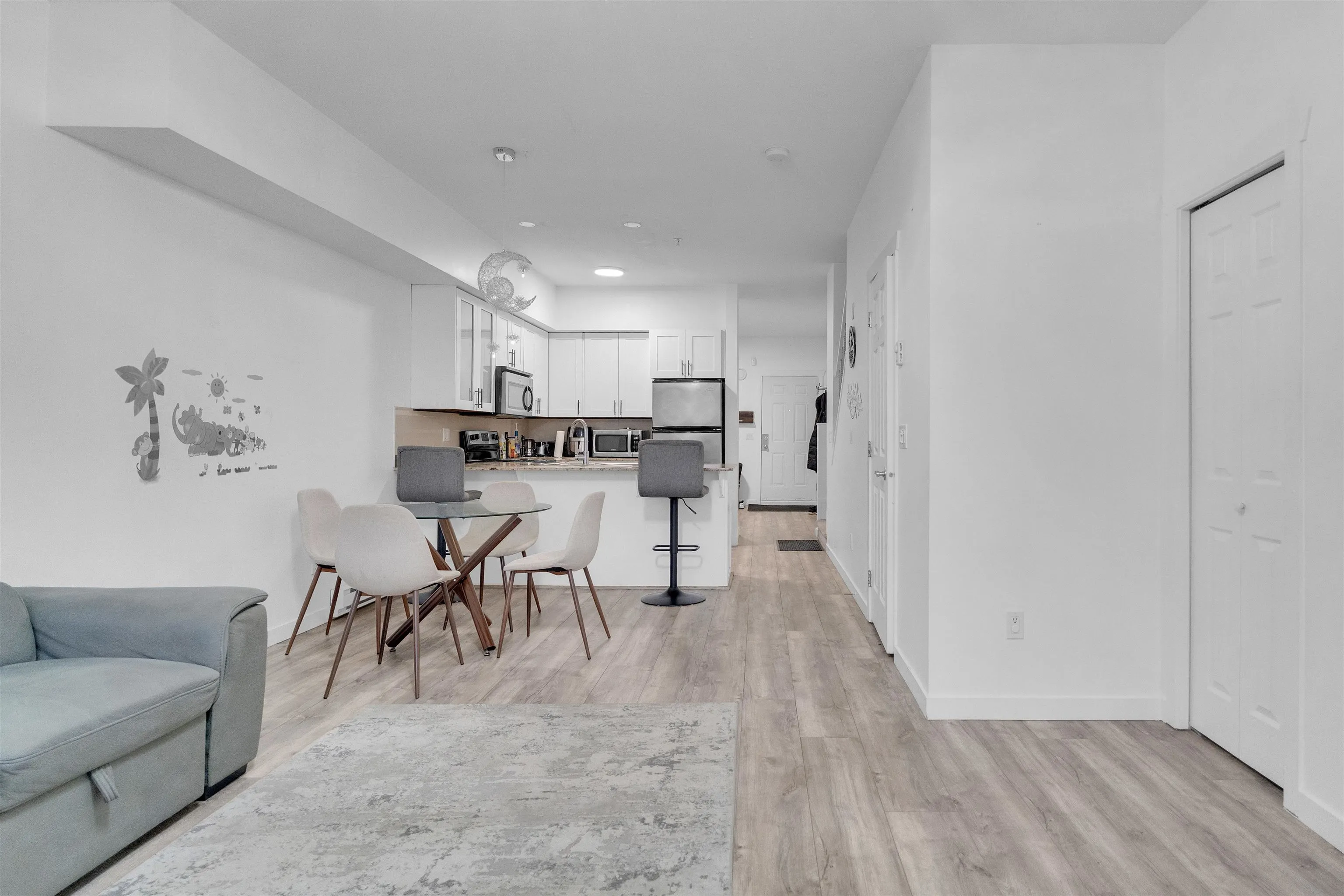 210 13958 108 Avenue