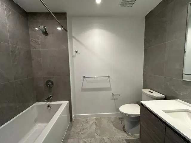 2006 680 Quayside Drive