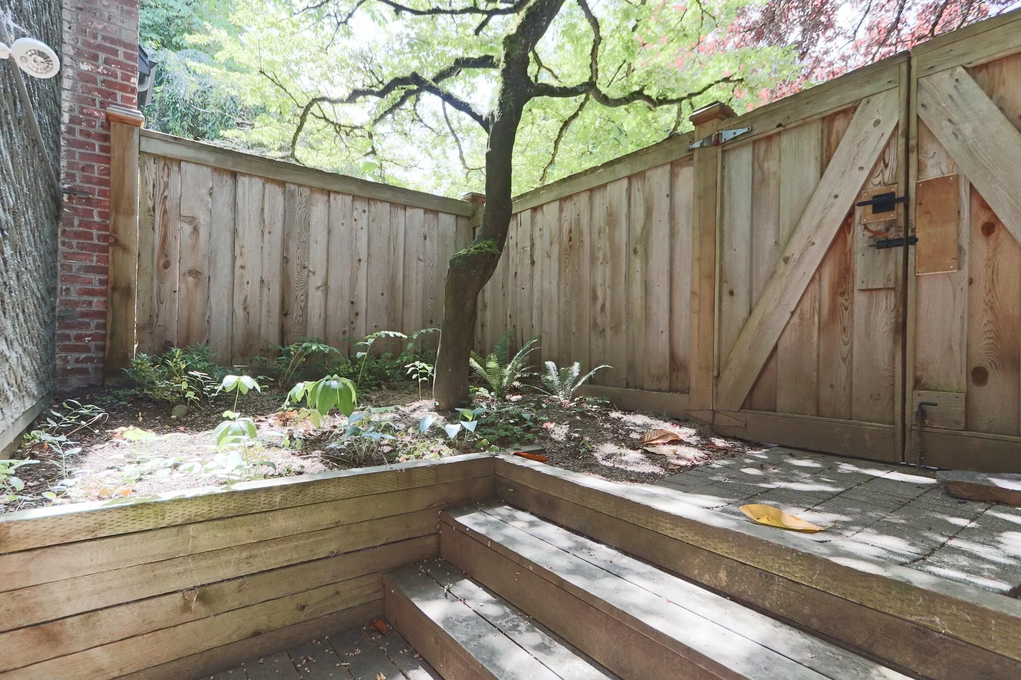 2xxx W 14th Avenue