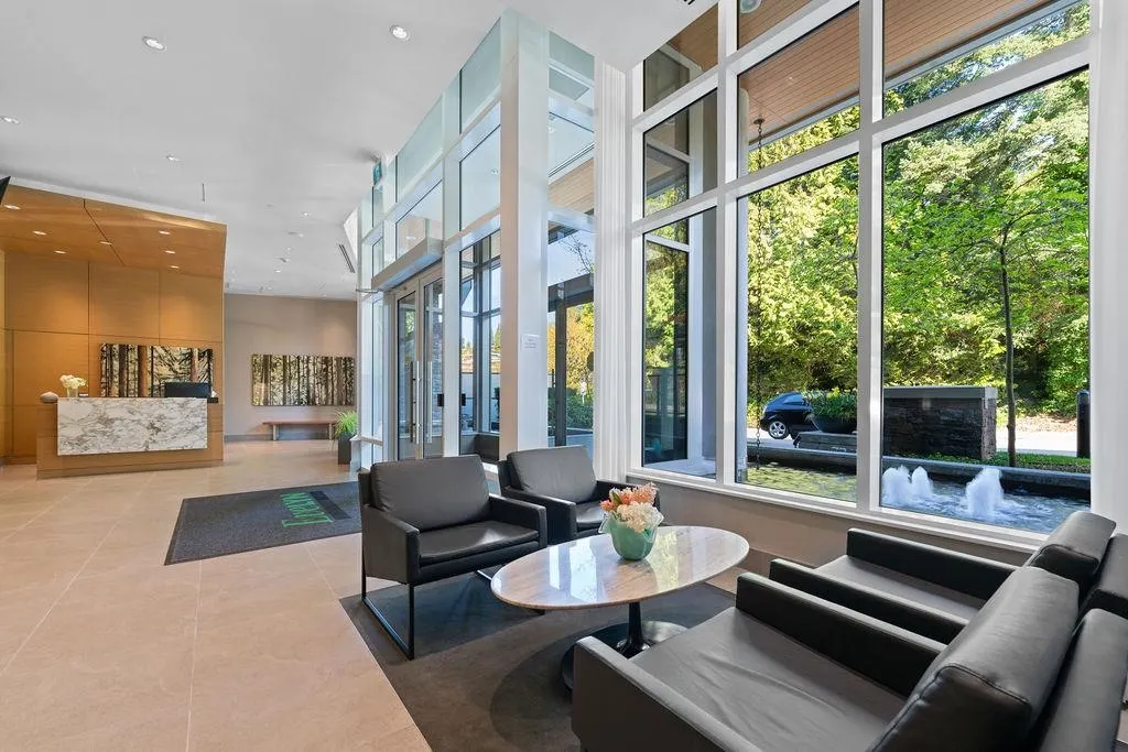 101 768 Arthur Erickson Place