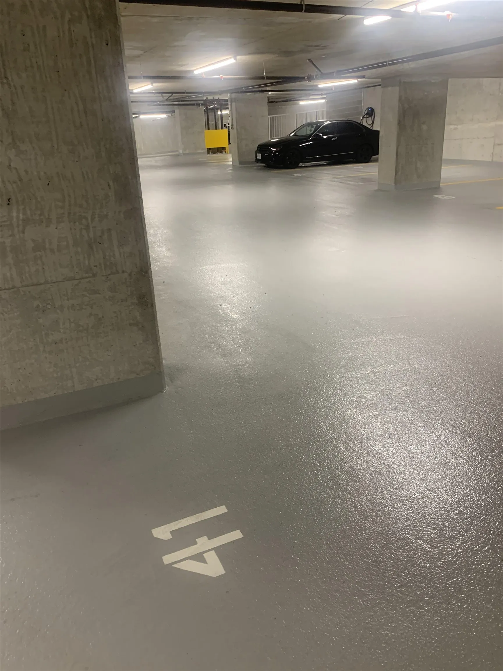 1806 10428 Whalley Boulevard