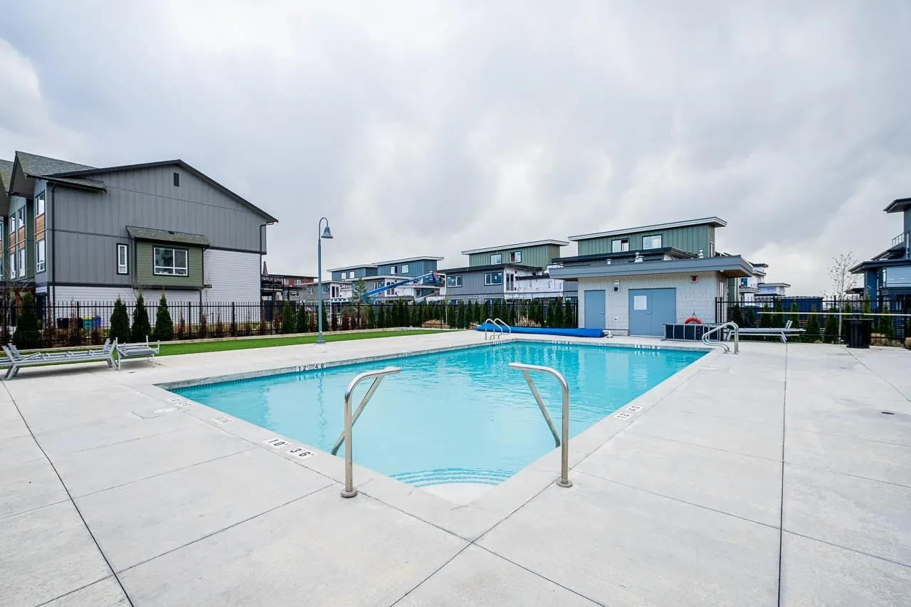 226 2499 Rabbit Drive