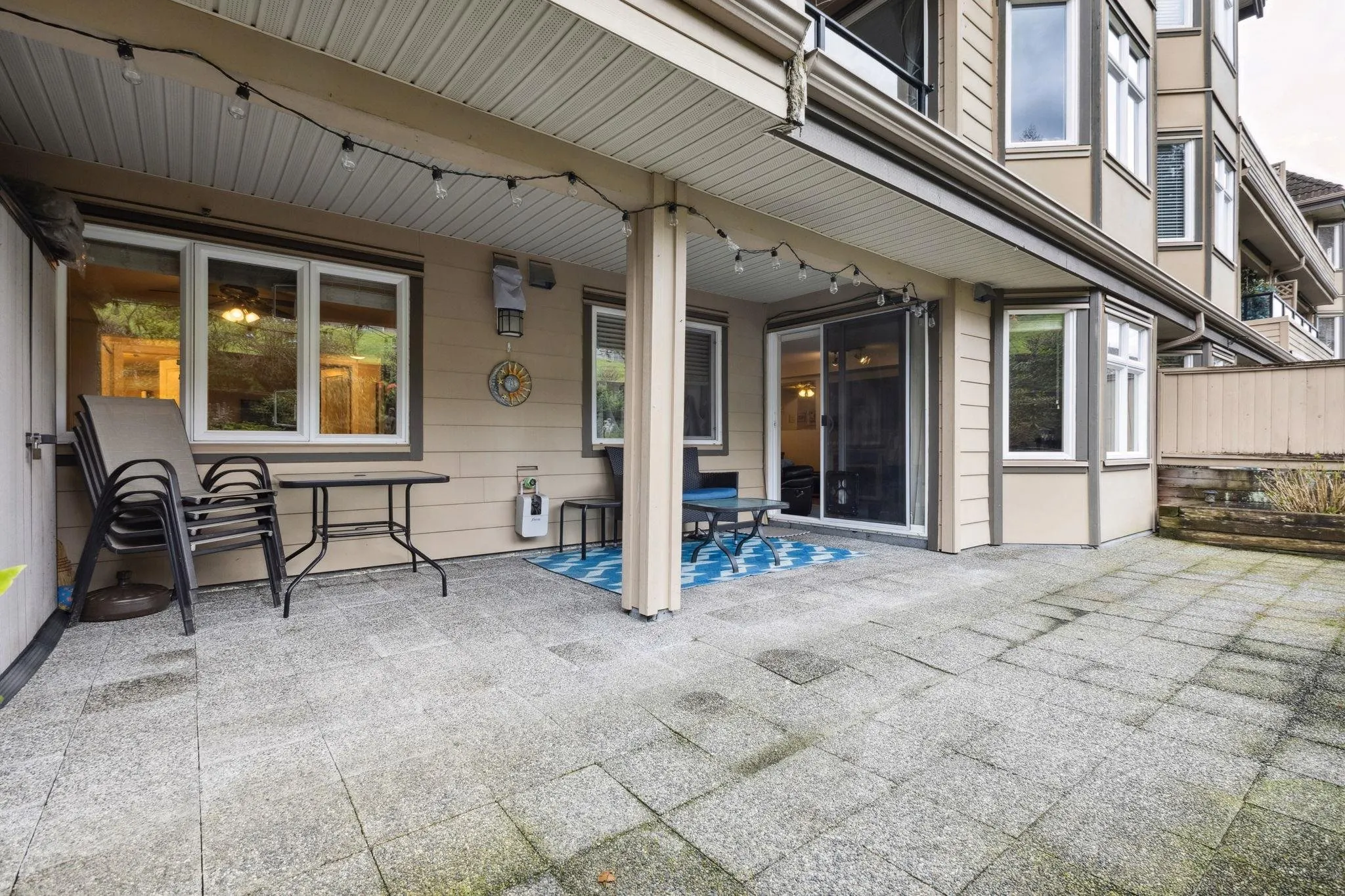 310 160 Shoreline Circle