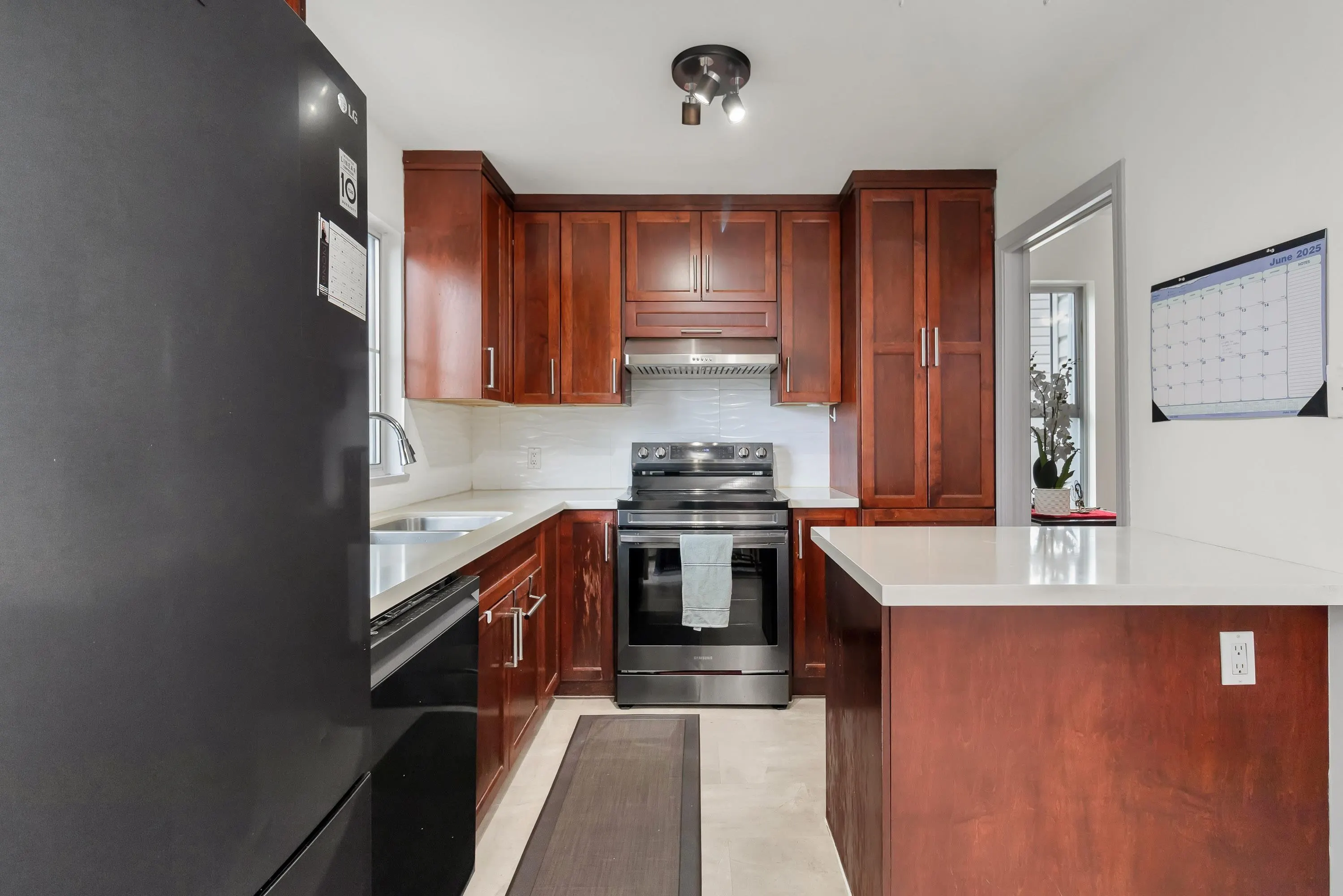 32 8716 Walnut Grove Drive