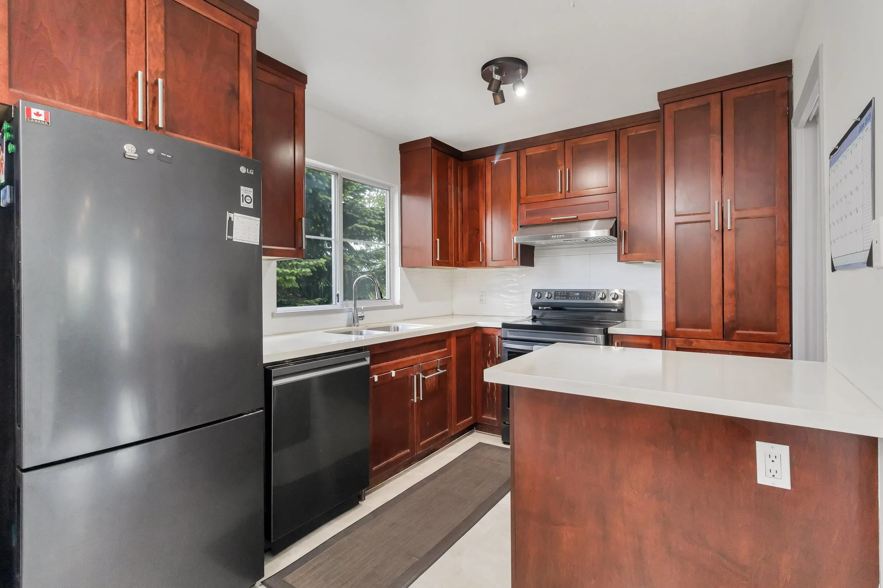 32 8716 Walnut Grove Drive