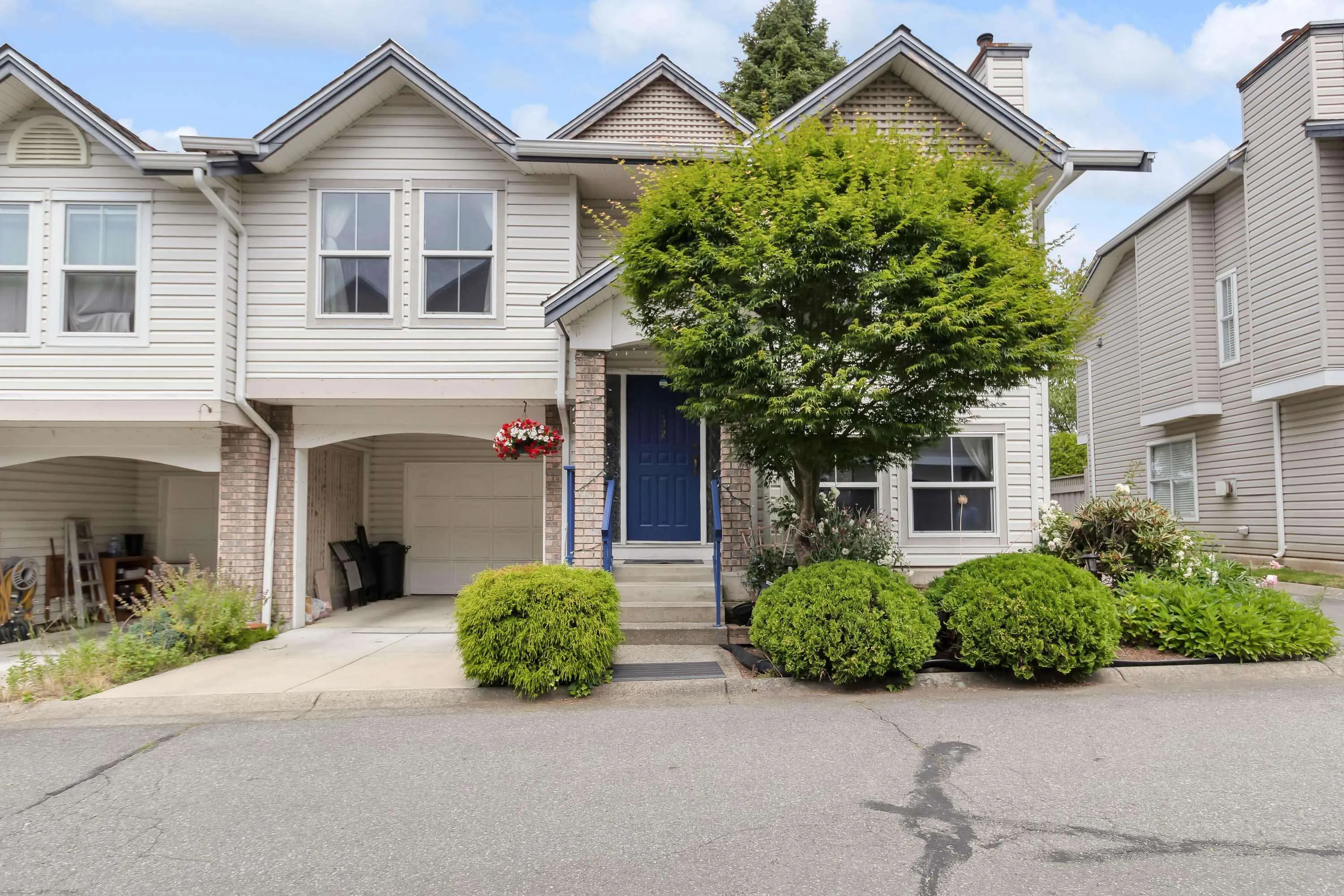 32 8716 Walnut Grove Drive