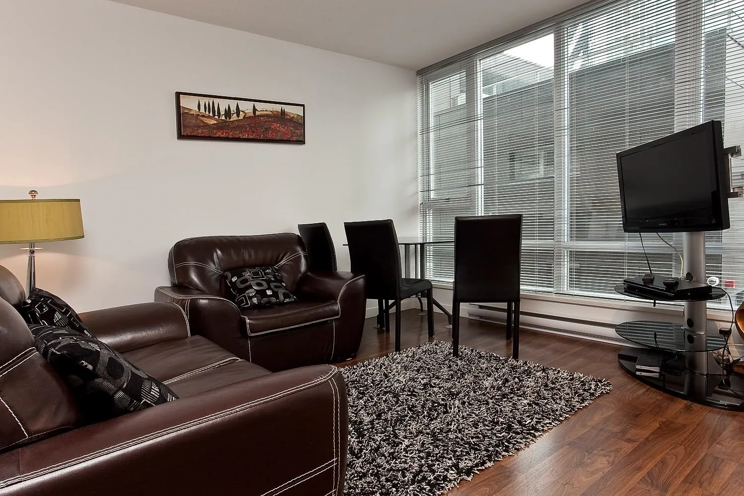 501 233 Robson Street
