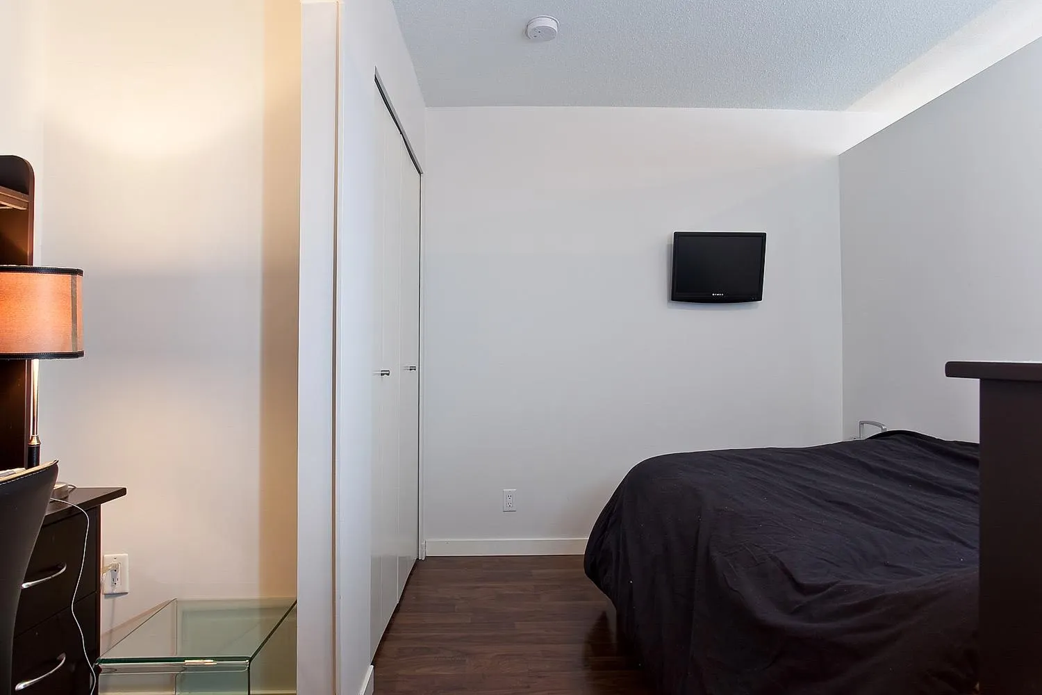501 233 Robson Street