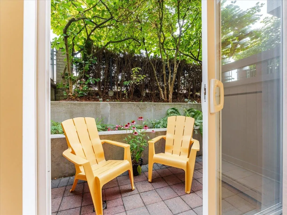 12 288 St. Davids Avenue
