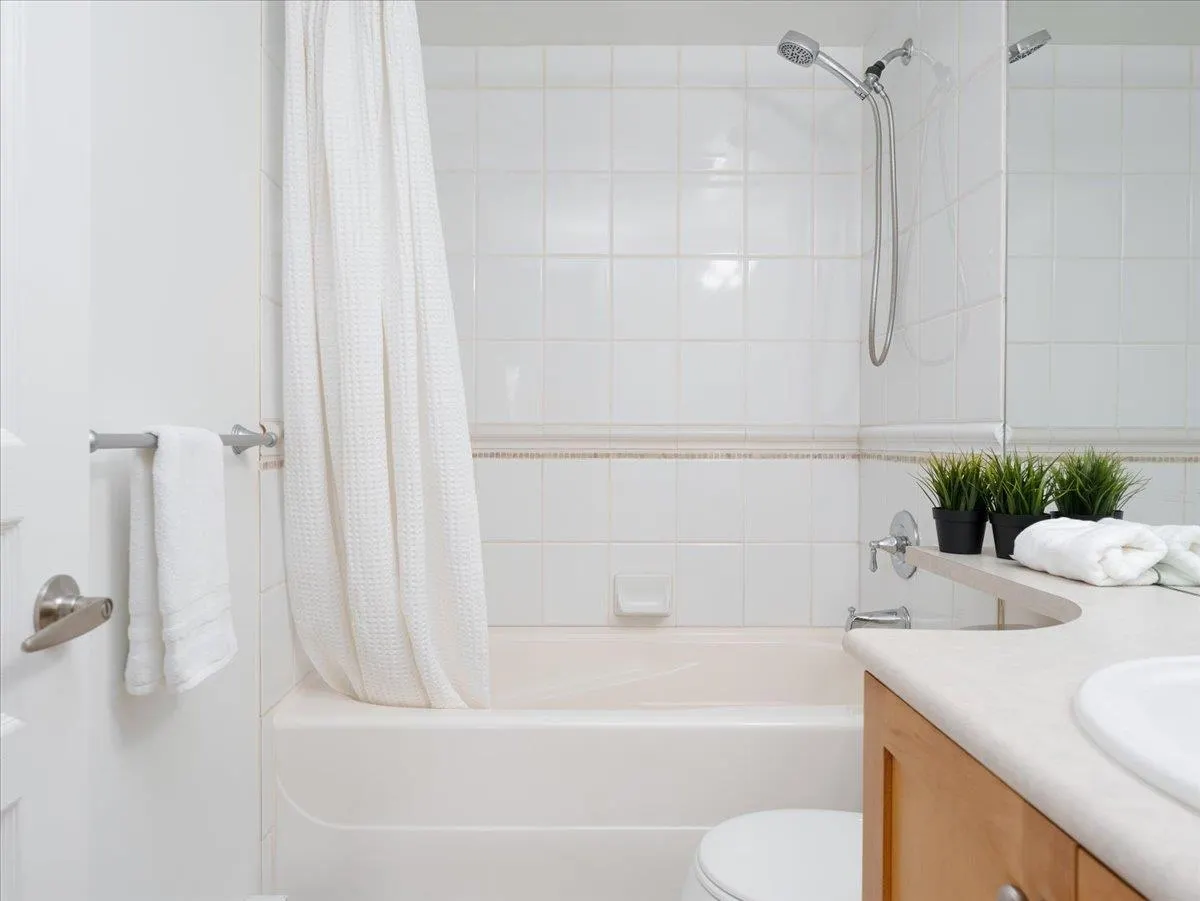 12 288 St. Davids Avenue