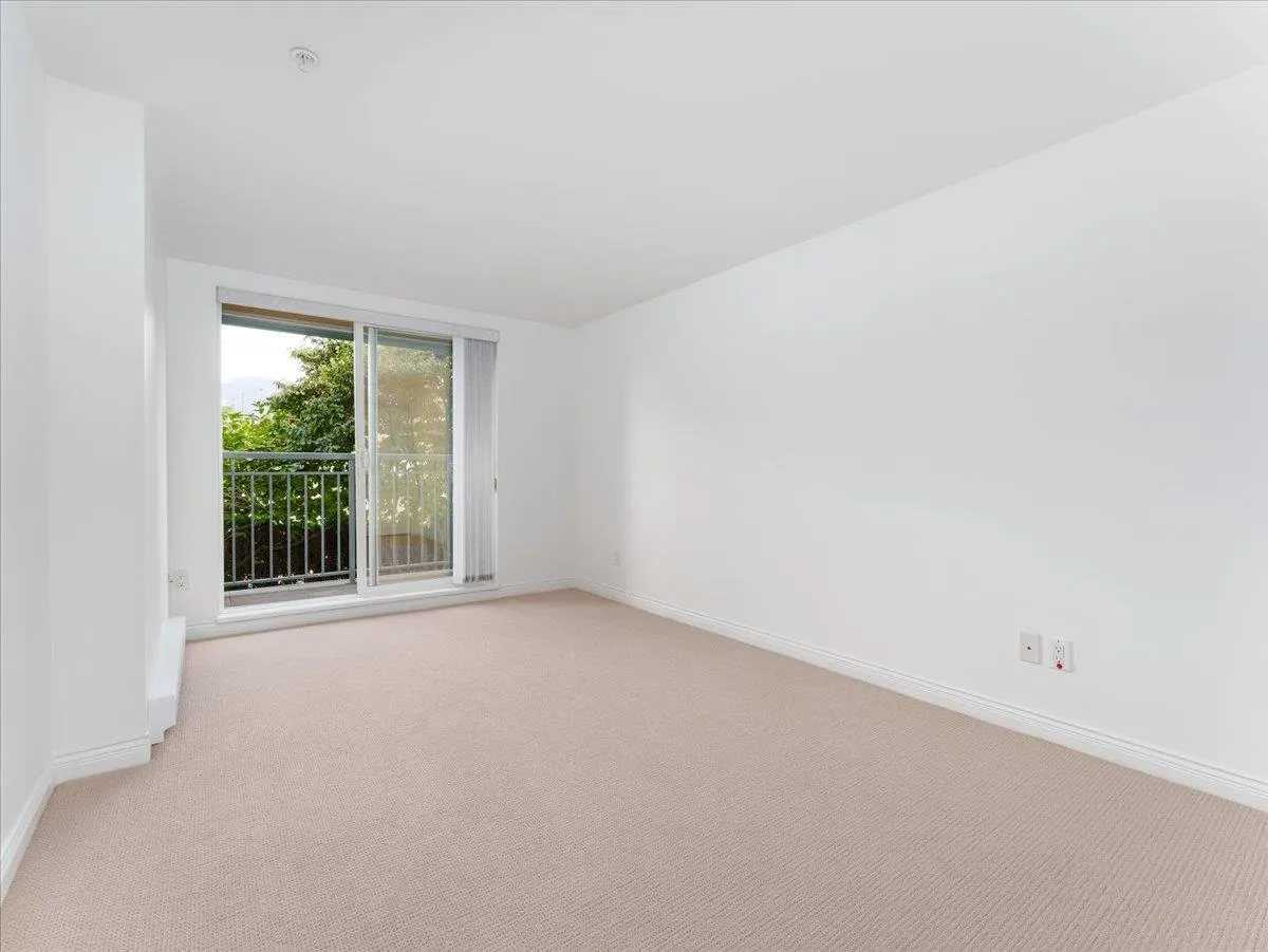 12 288 St. Davids Avenue
