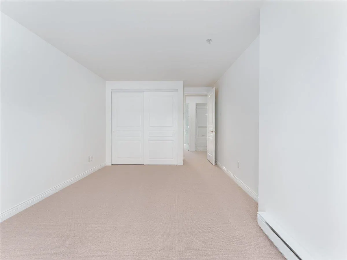 12 288 St. Davids Avenue