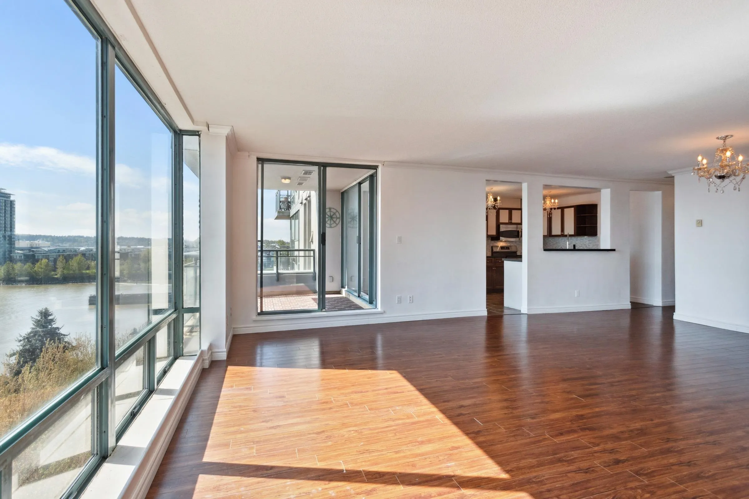 801 8 Laguna Court