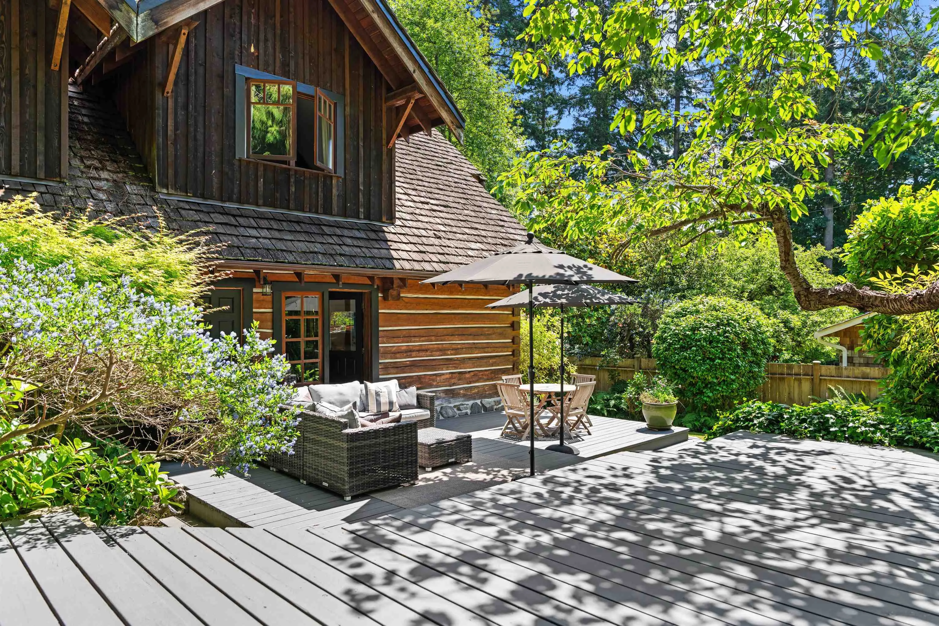 5851 Eagle Island