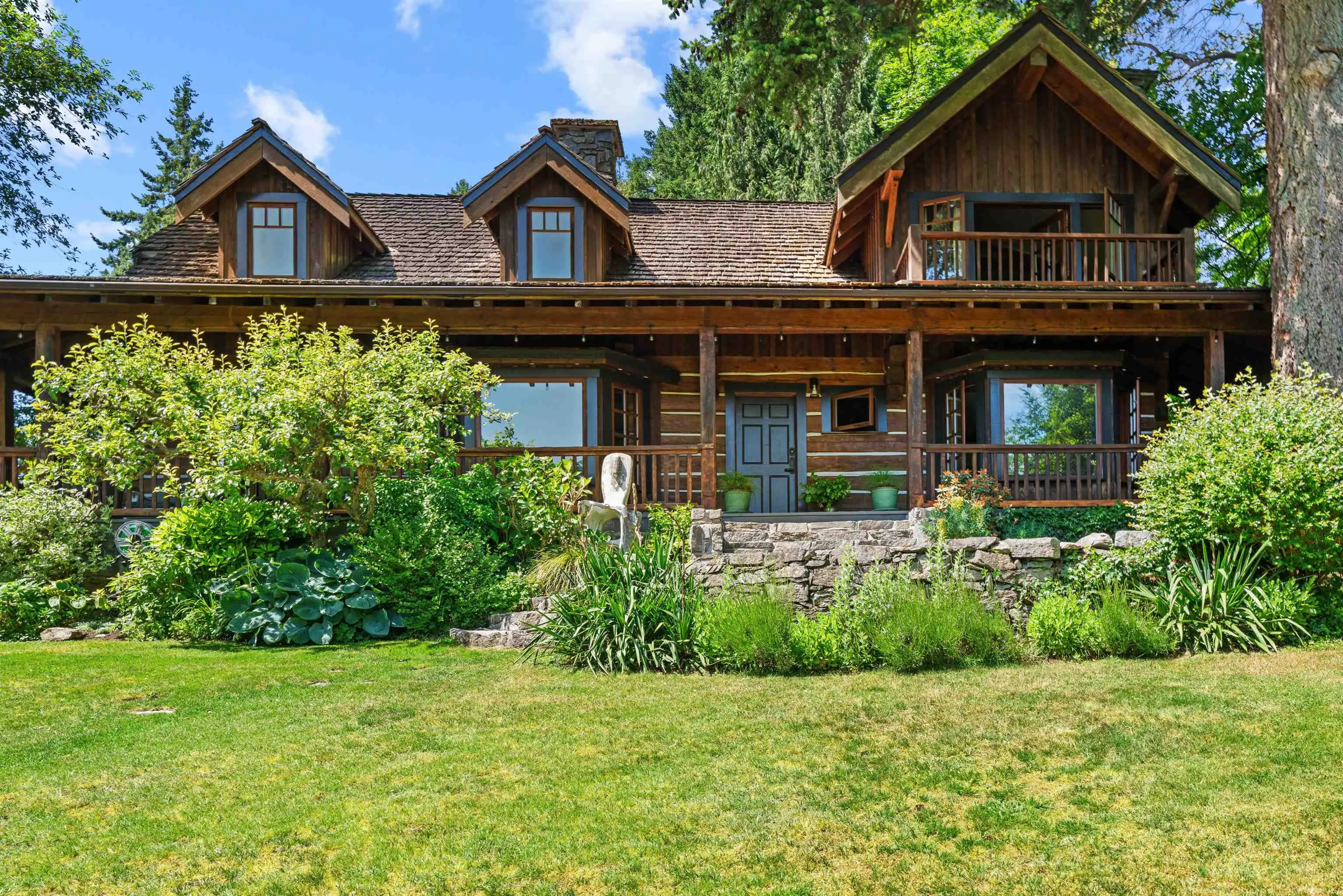5851 Eagle Island