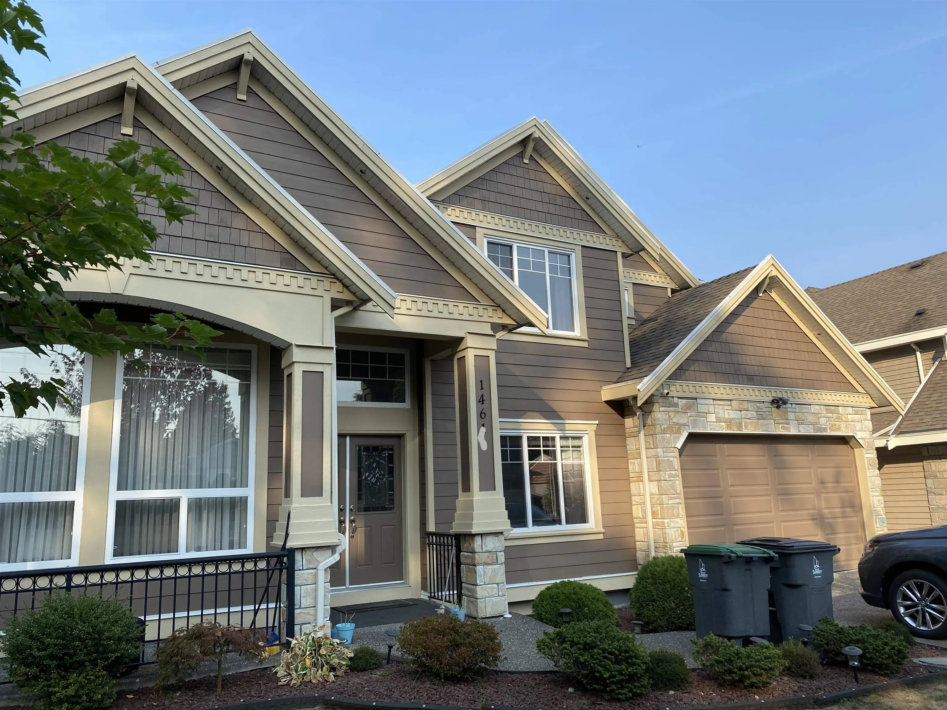 2 Bed Suite 14611 111a Avenue