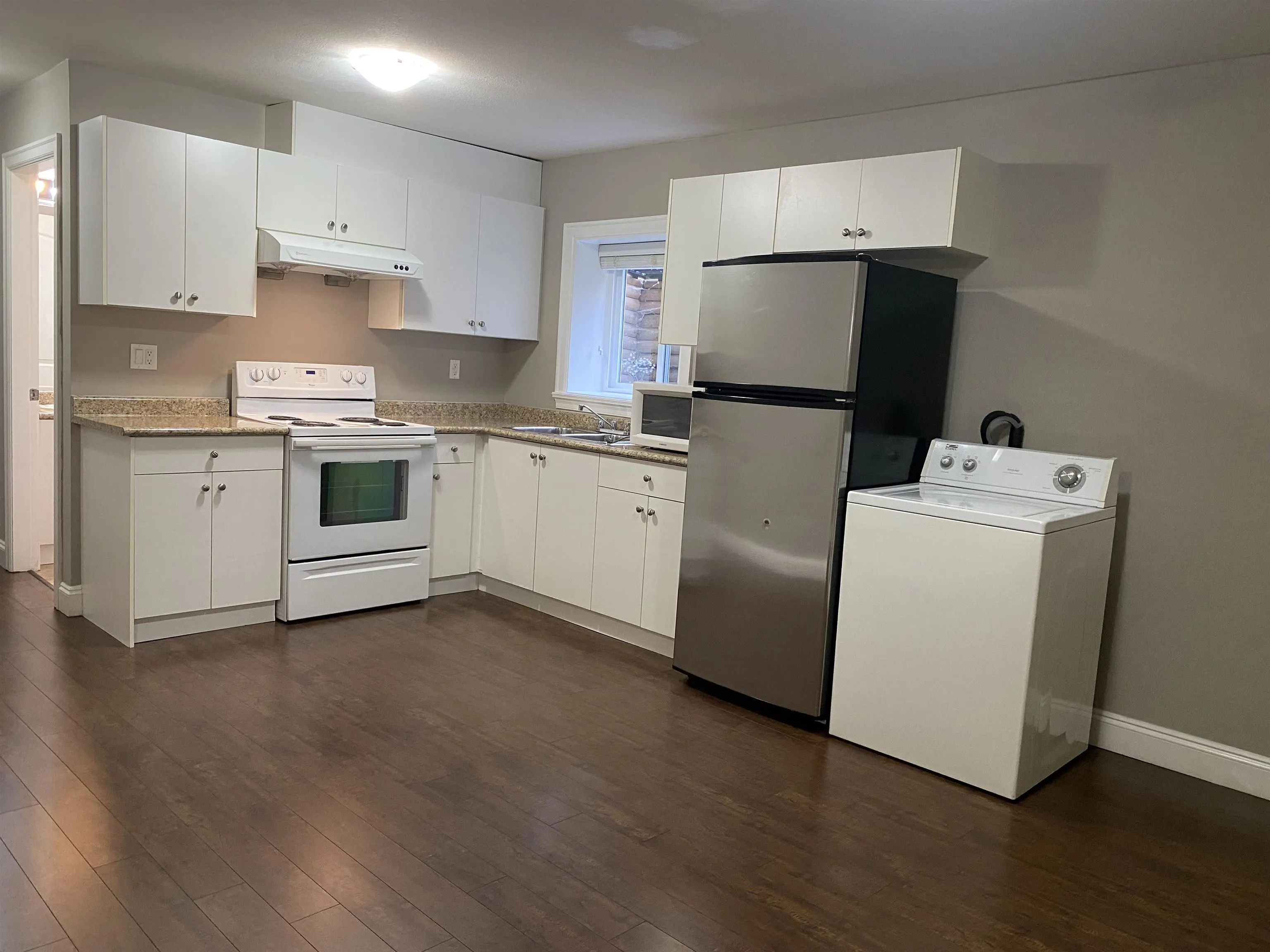 2 Bed Suite 14611 111a Avenue