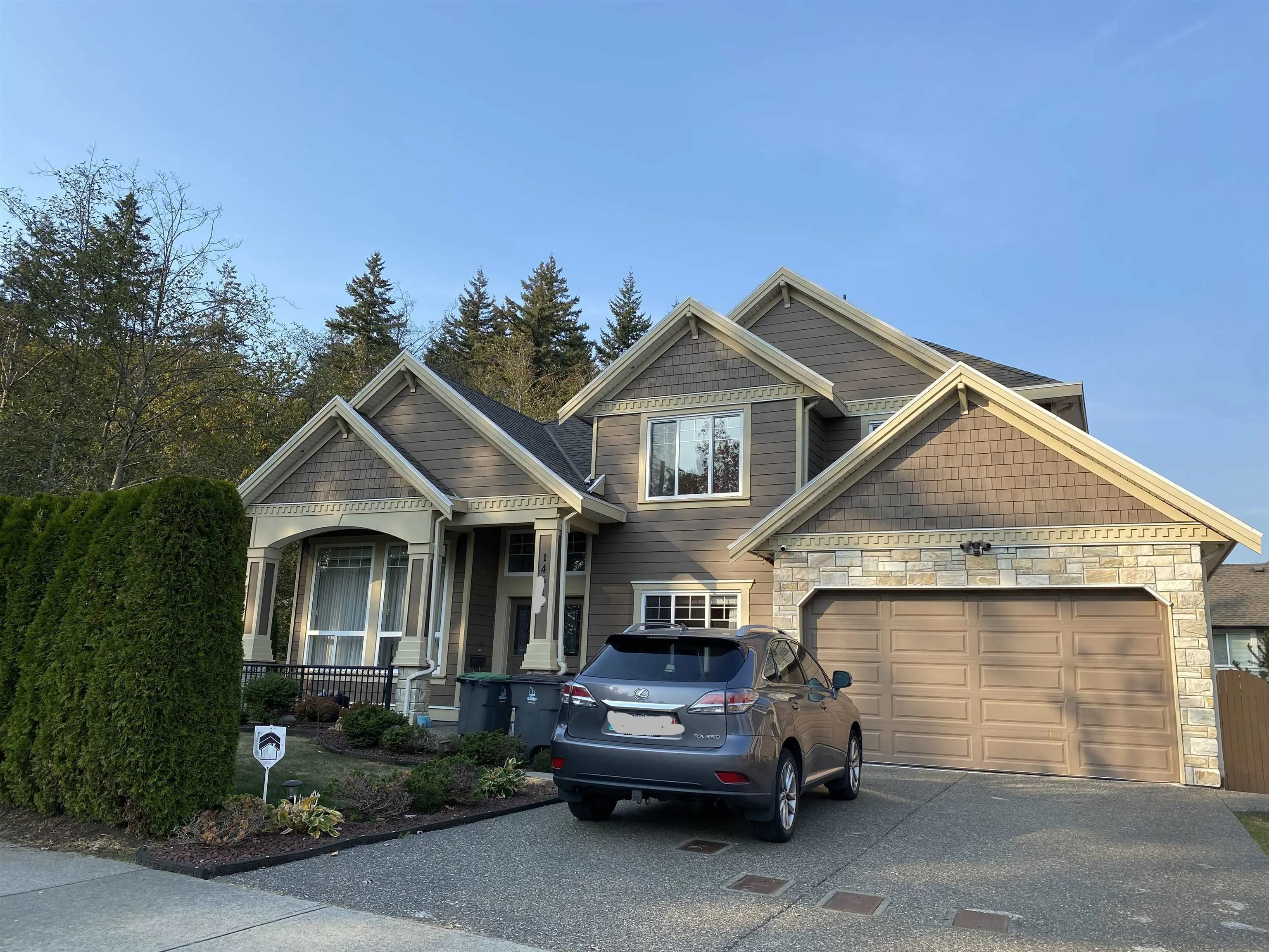 2 Bed Suite 14611 111a Avenue