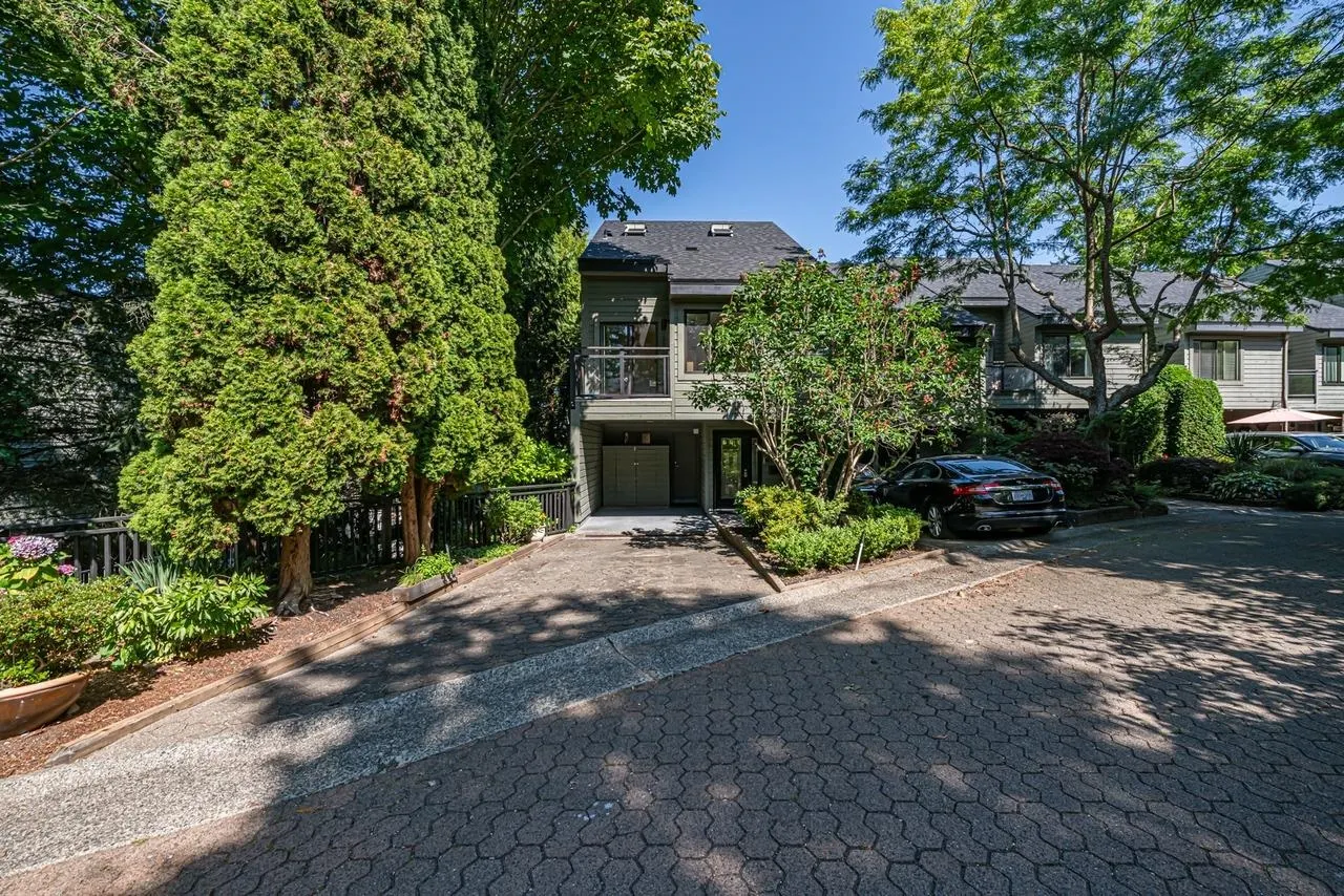 1152 Fairway Views Wynd
