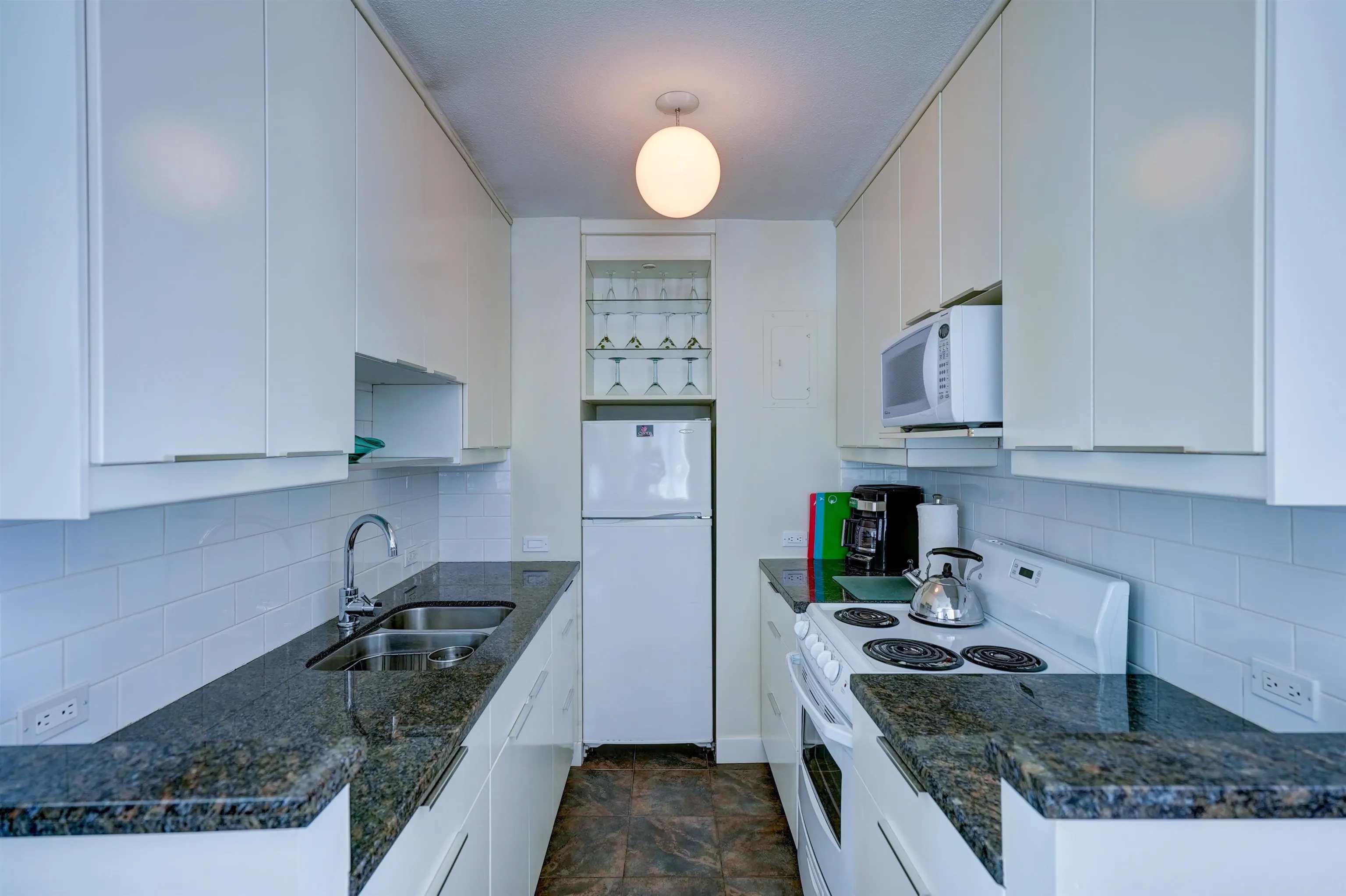 2208 1251 Cardero Street