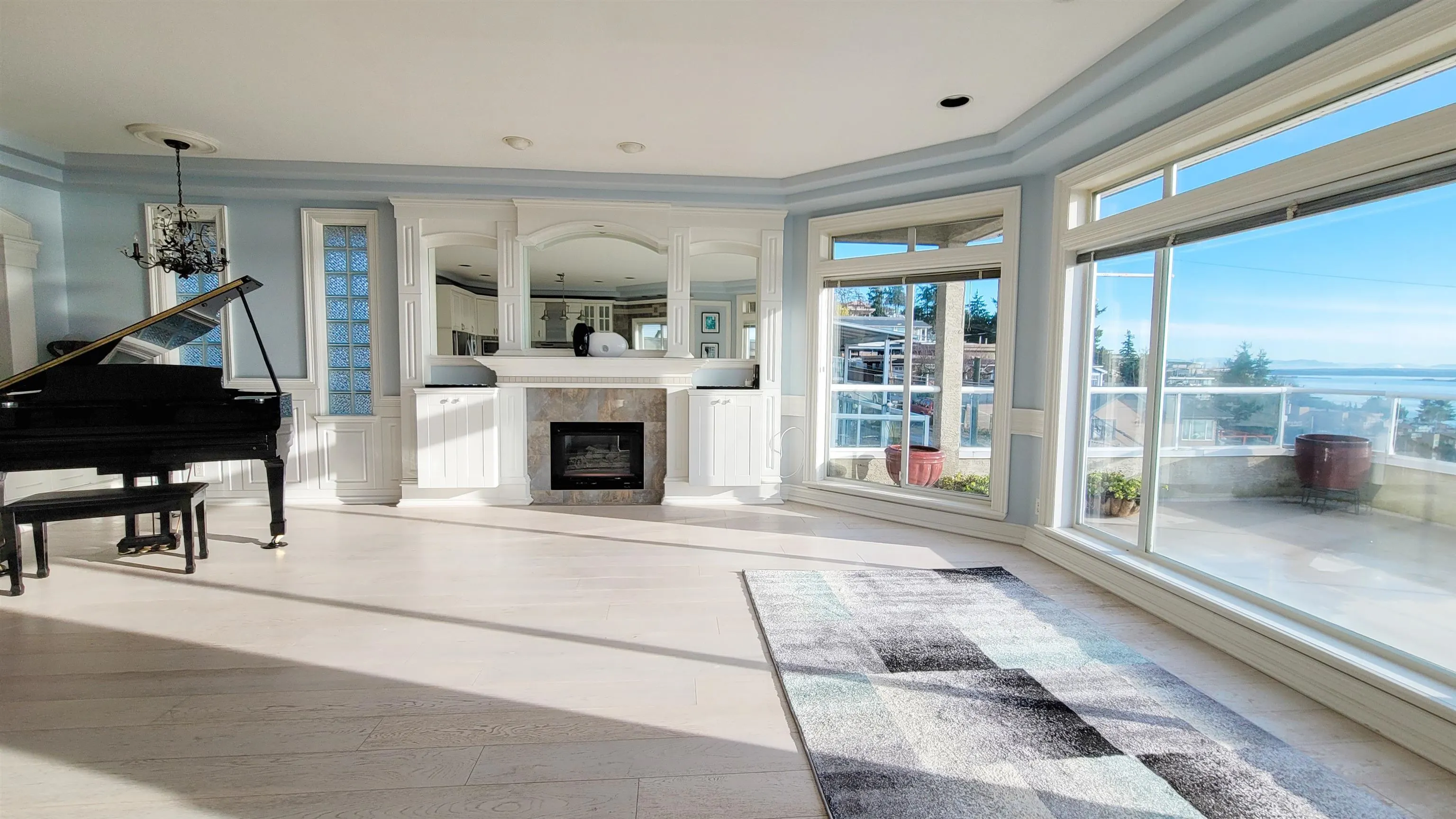14937 Blackwood Lane
