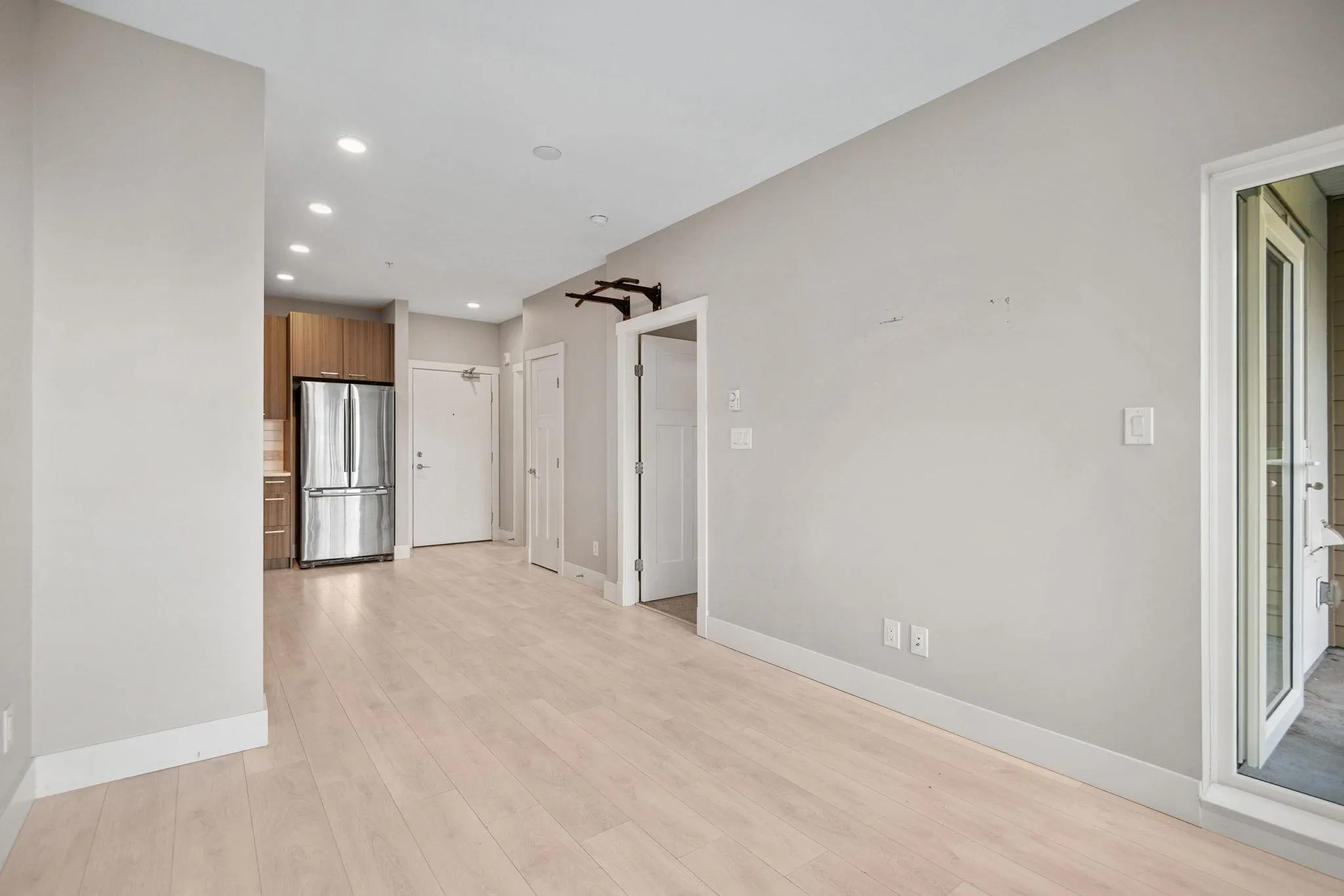 315 4690 Hawk Lane