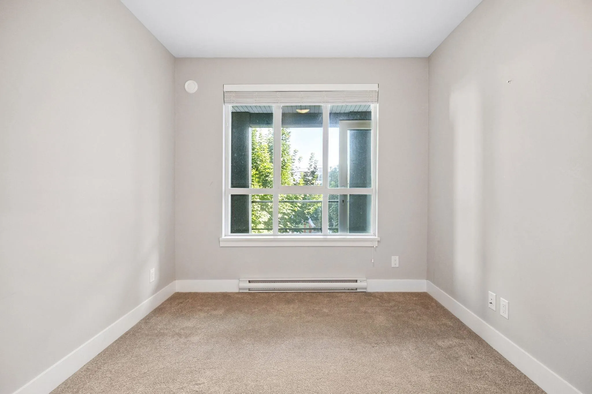 315 4690 Hawk Lane