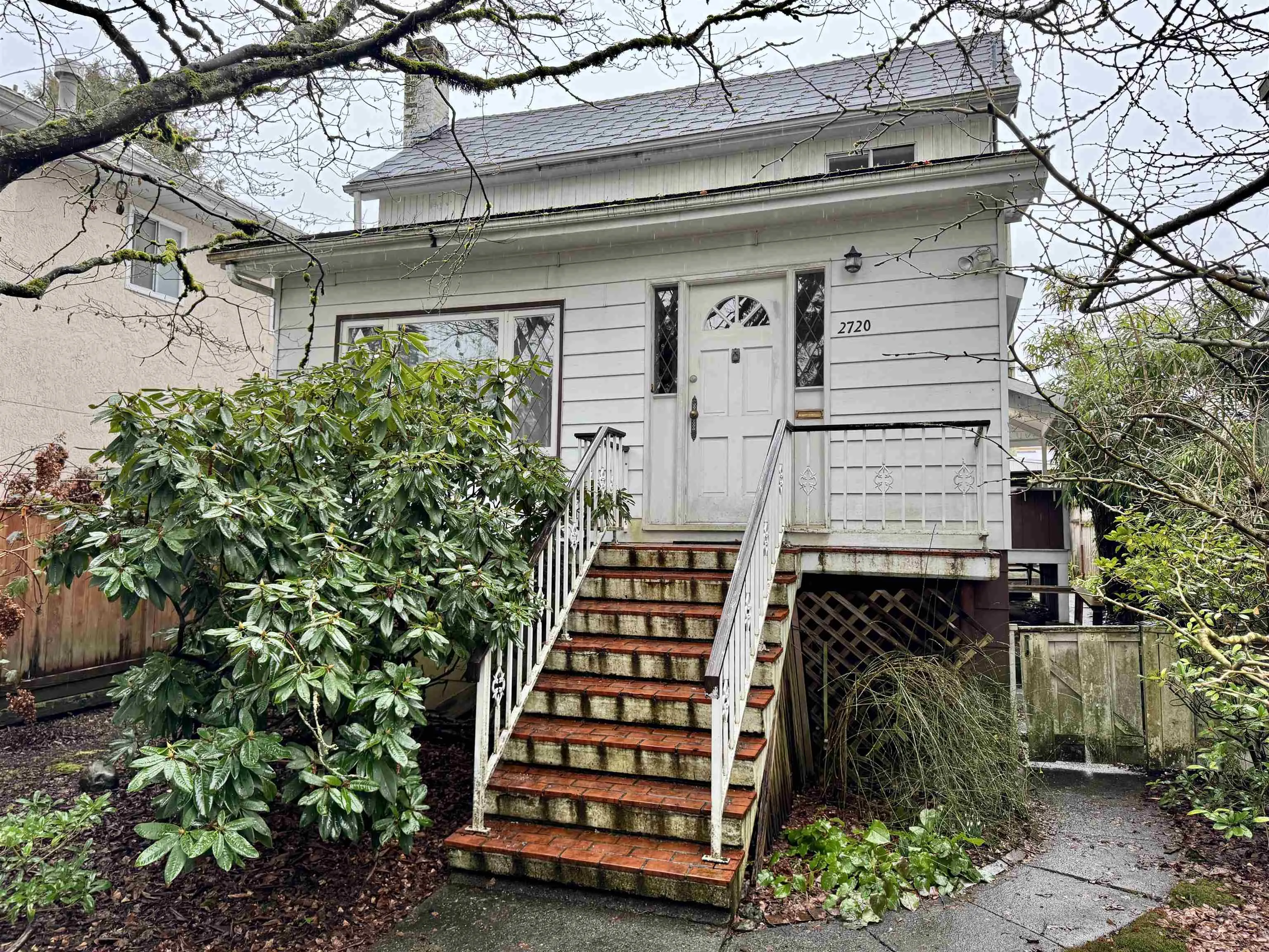 2720 W 24th Avenue