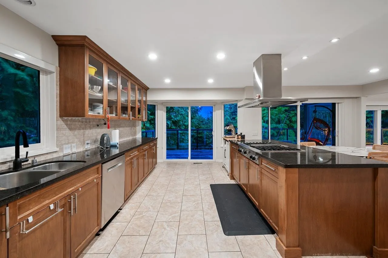 1130 Groveland Court
