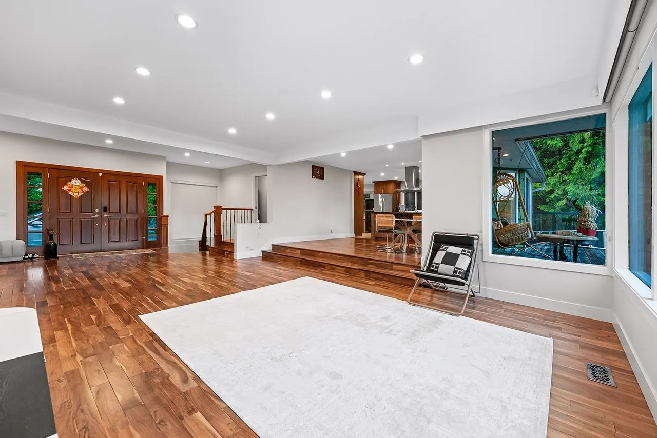 1130 Groveland Court