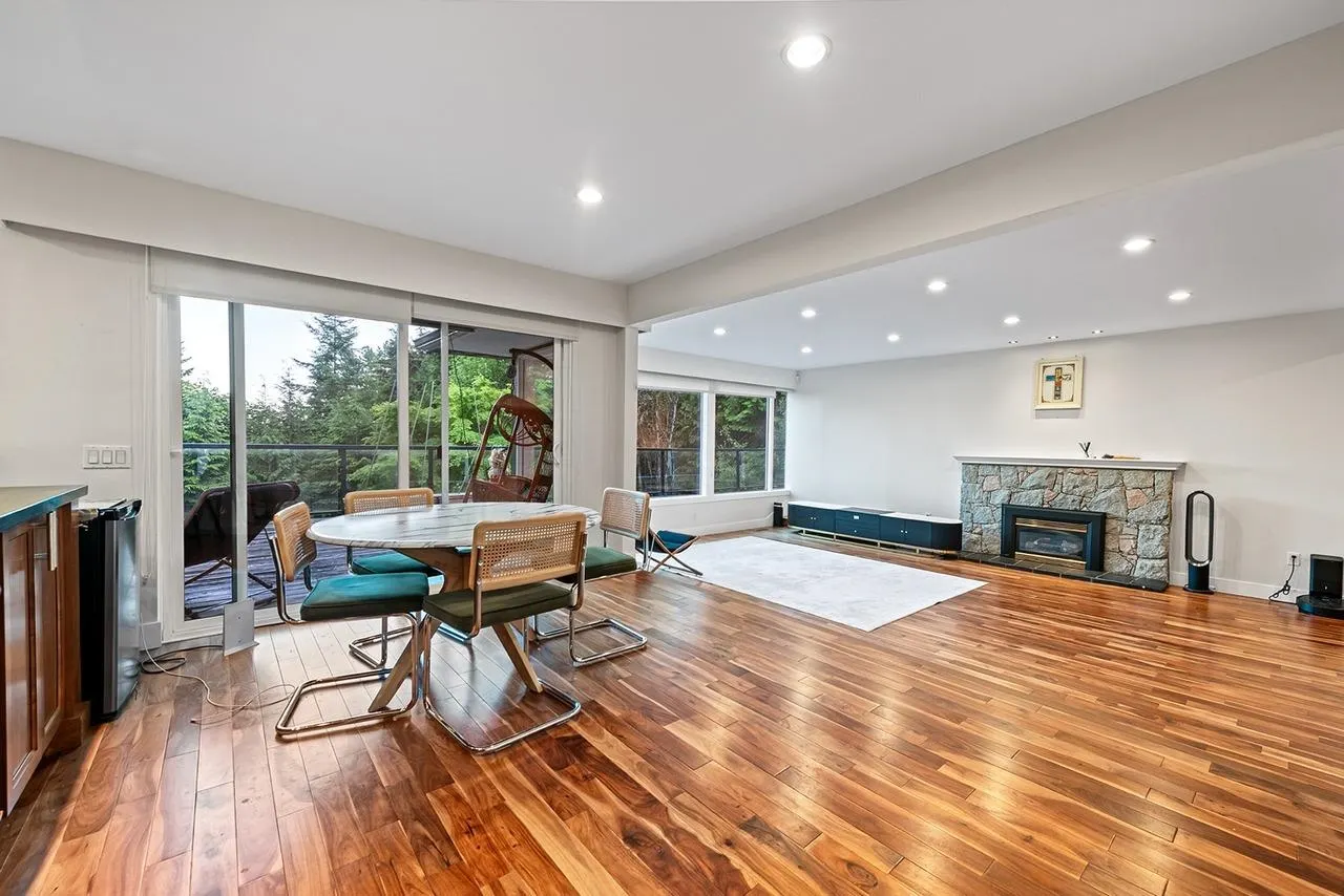 1130 Groveland Court