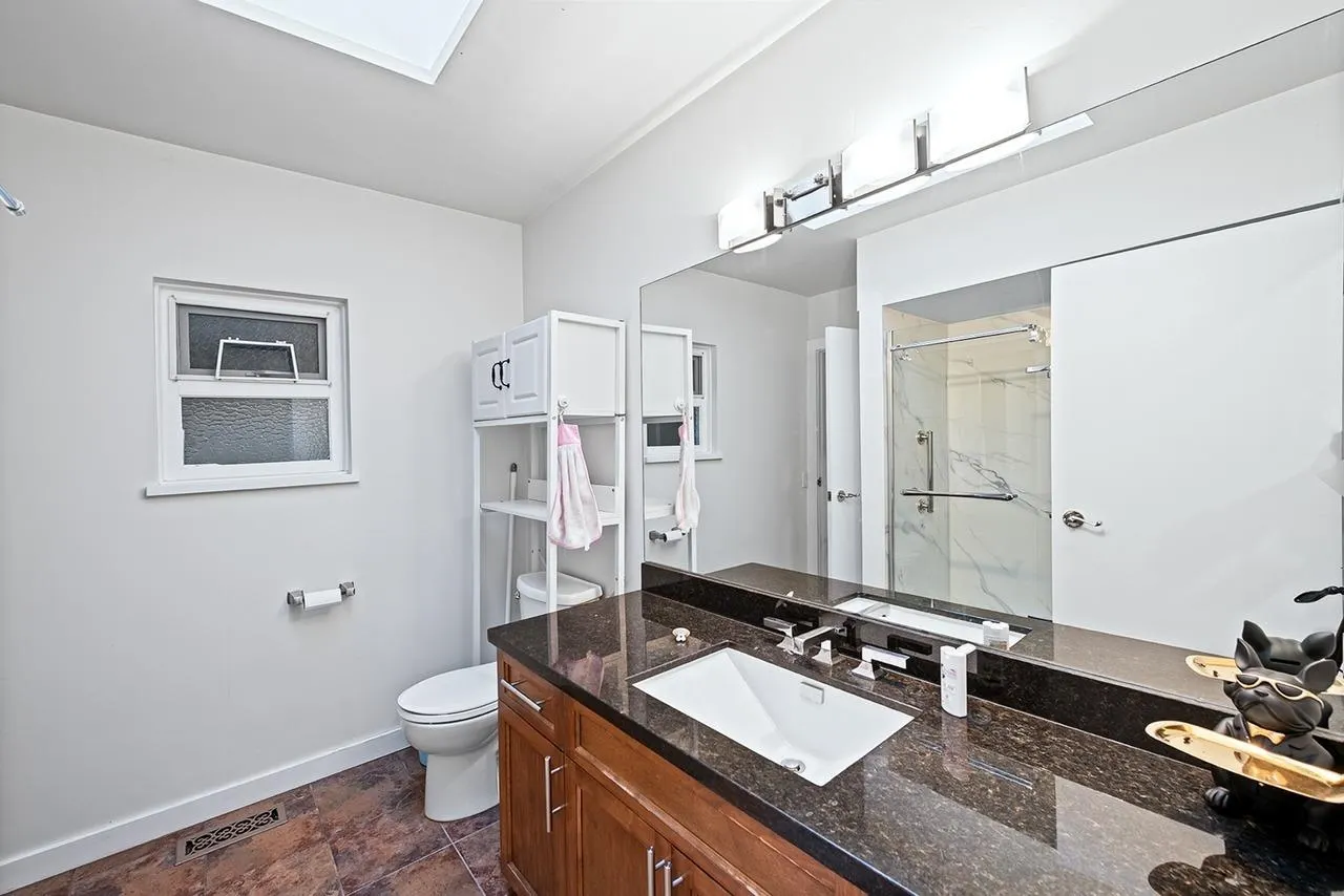 1130 Groveland Court