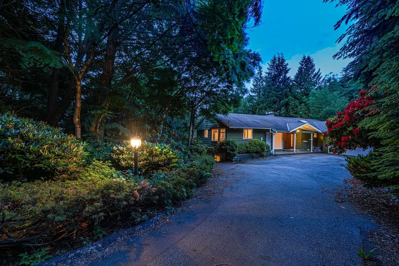 1130 Groveland Court