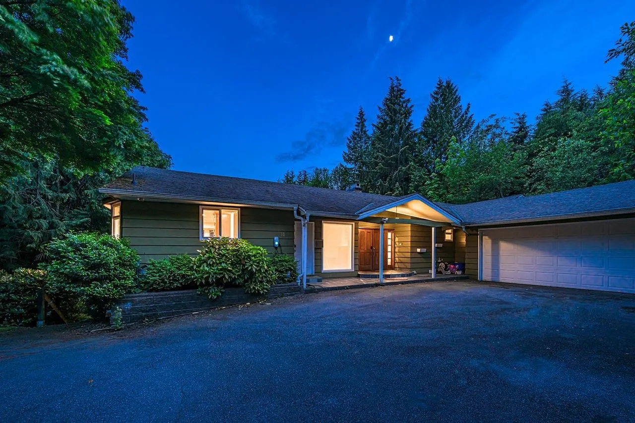 1130 Groveland Court