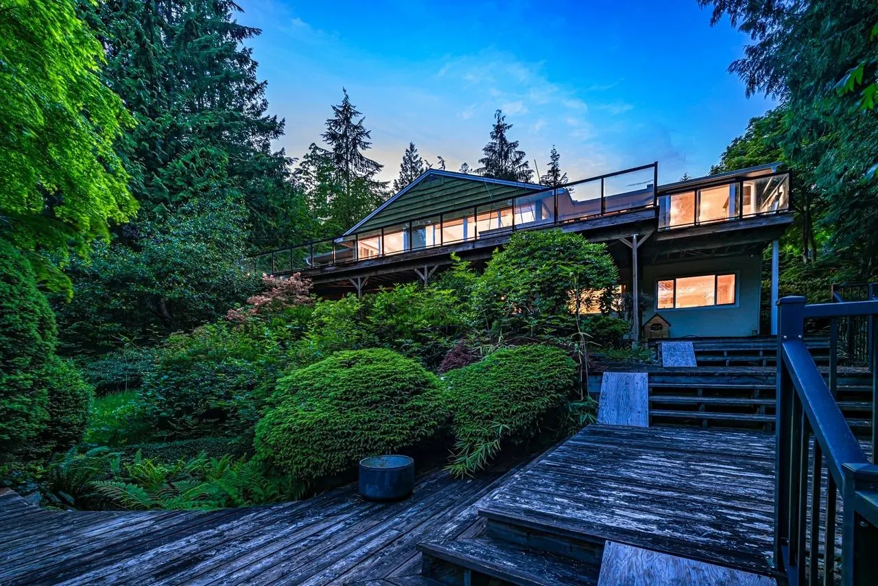 1130 Groveland Court
