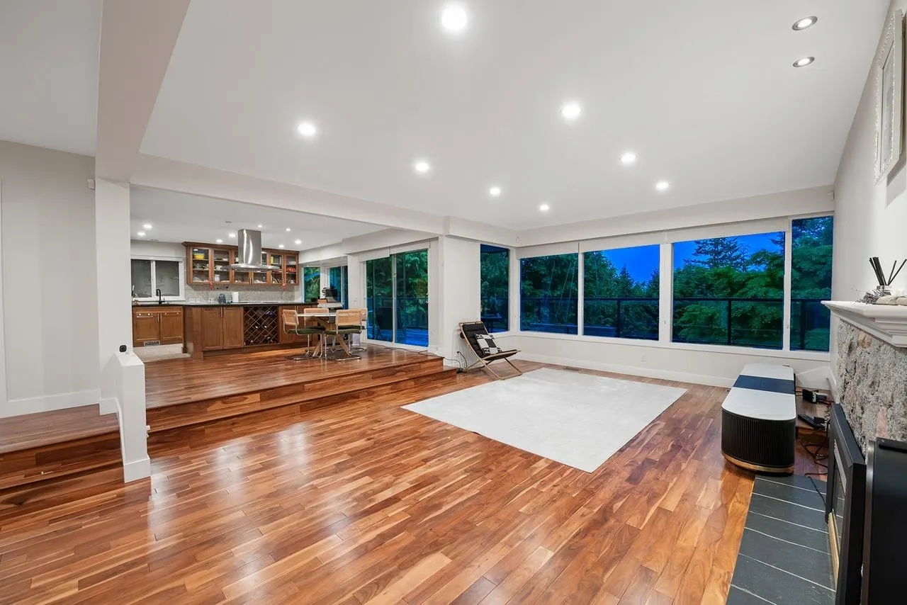 1130 Groveland Court