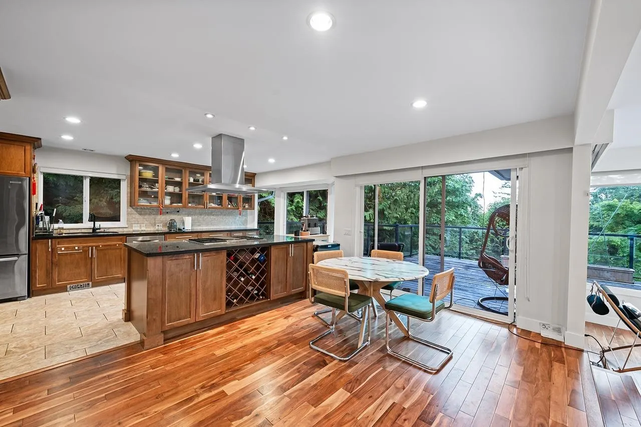 1130 Groveland Court